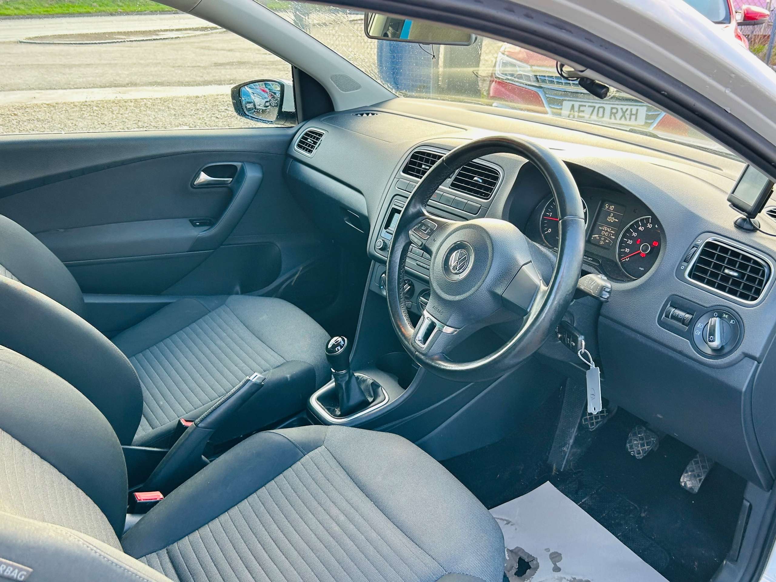 A 2012 VOLKSWAGEN POLO 1.2 TDI Match Hatchback 3dr Diesel Manual Euro 5 (75 ps) A 2012 VOLKSWAGEN POLO 1.2 TDI Match Hatchback 3dr Diesel Manual Euro 5 (75 ps)