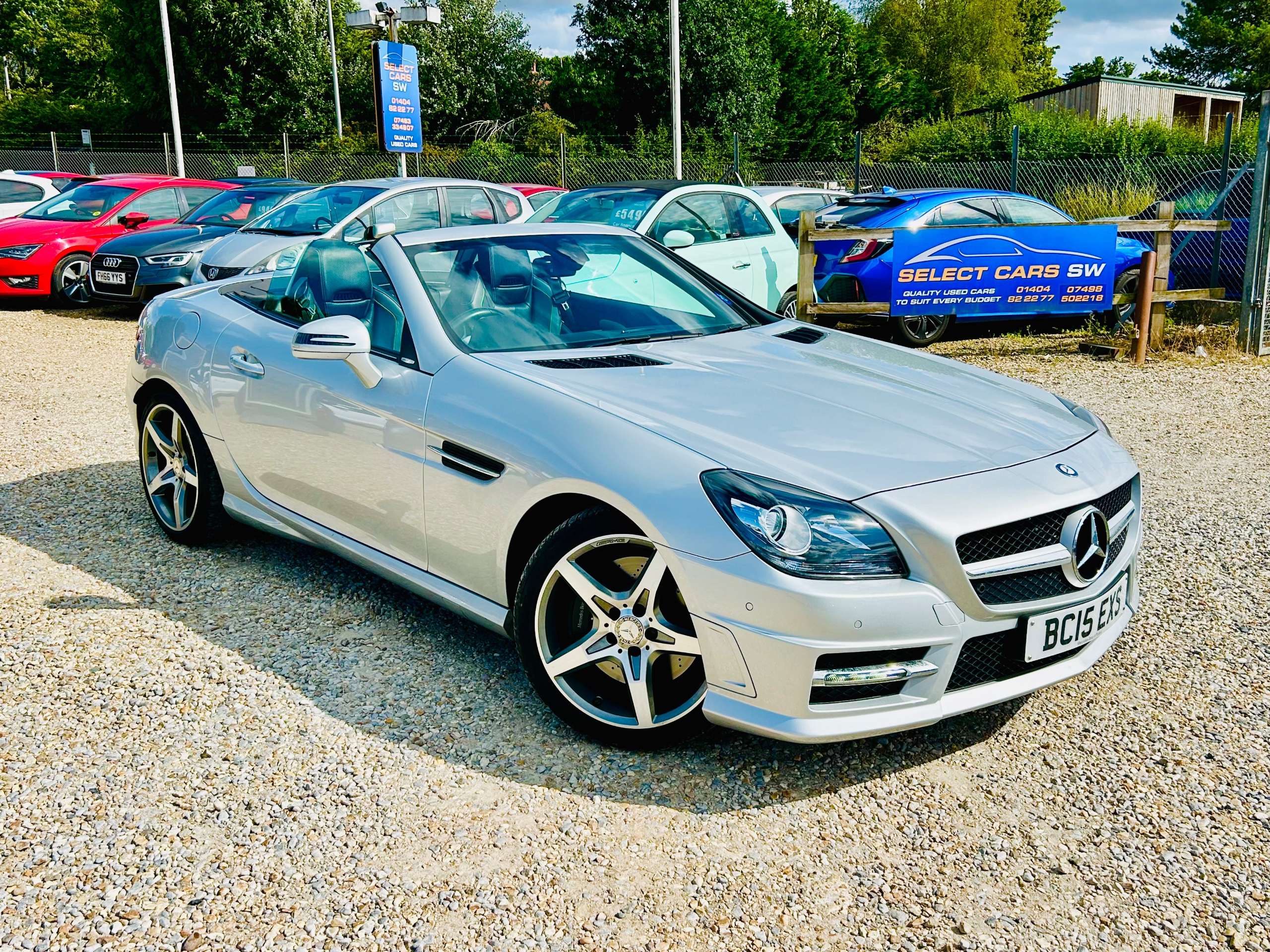 A 2015 MERCEDES-BENZ SLK 2.1 SLK250 CDI CarbonLOOK Edition Convertible 2dr Diesel G-Tronic+ Euro 5 (s/s) (204 ps) A 2015 MERCEDES-BENZ SLK 2.1 SLK250 CDI CarbonLOOK Edition Convertible 2dr Diesel G-Tronic+ Euro 5 (s/s) (204 ps)