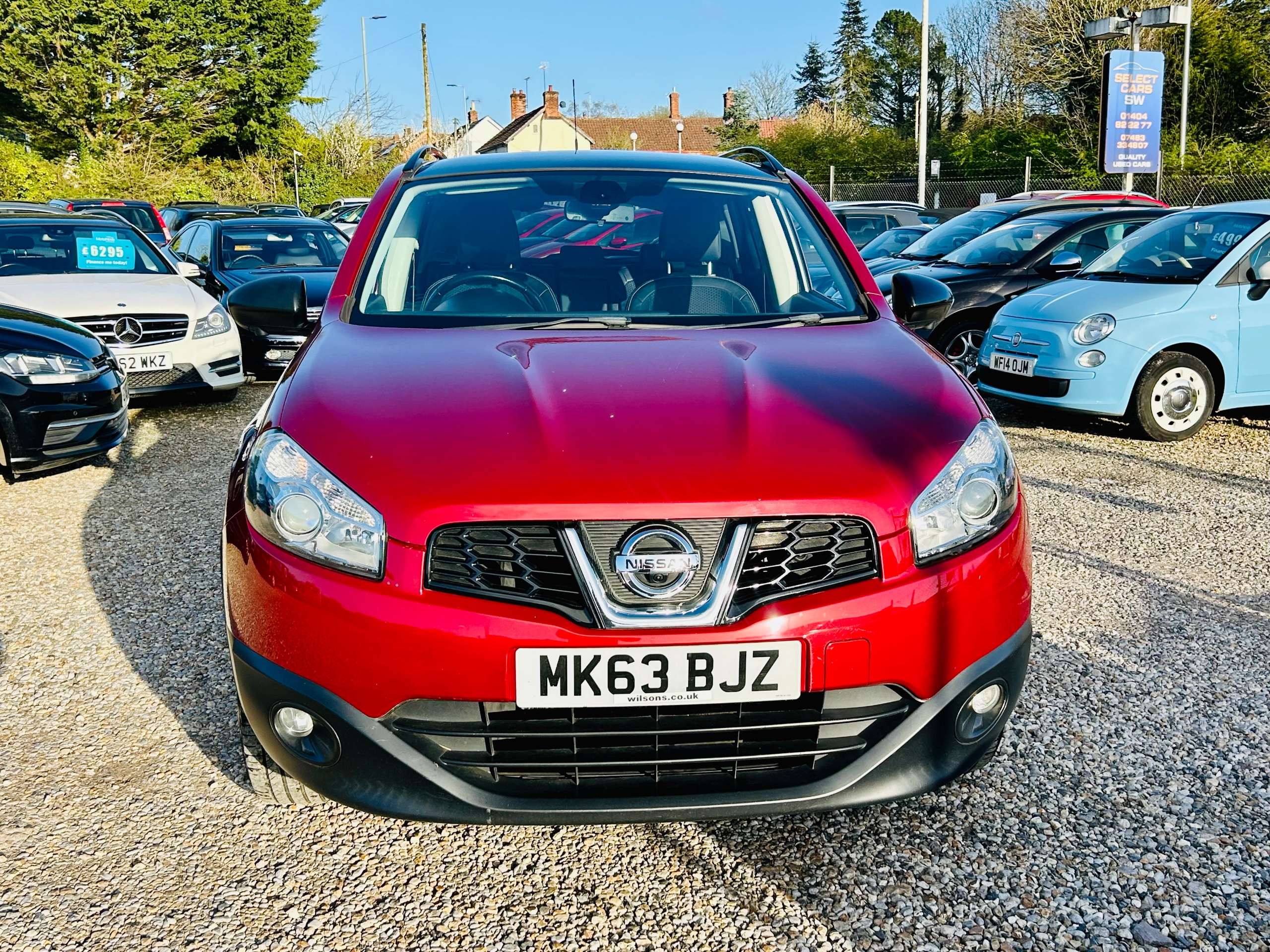A 2013 NISSAN QASHQAI 1.6 360 SUV 5dr Petrol Manual 2WD Euro 5 (117 ps) A 2013 NISSAN QASHQAI 1.6 360 SUV 5dr Petrol Manual 2WD Euro 5 (117 ps)