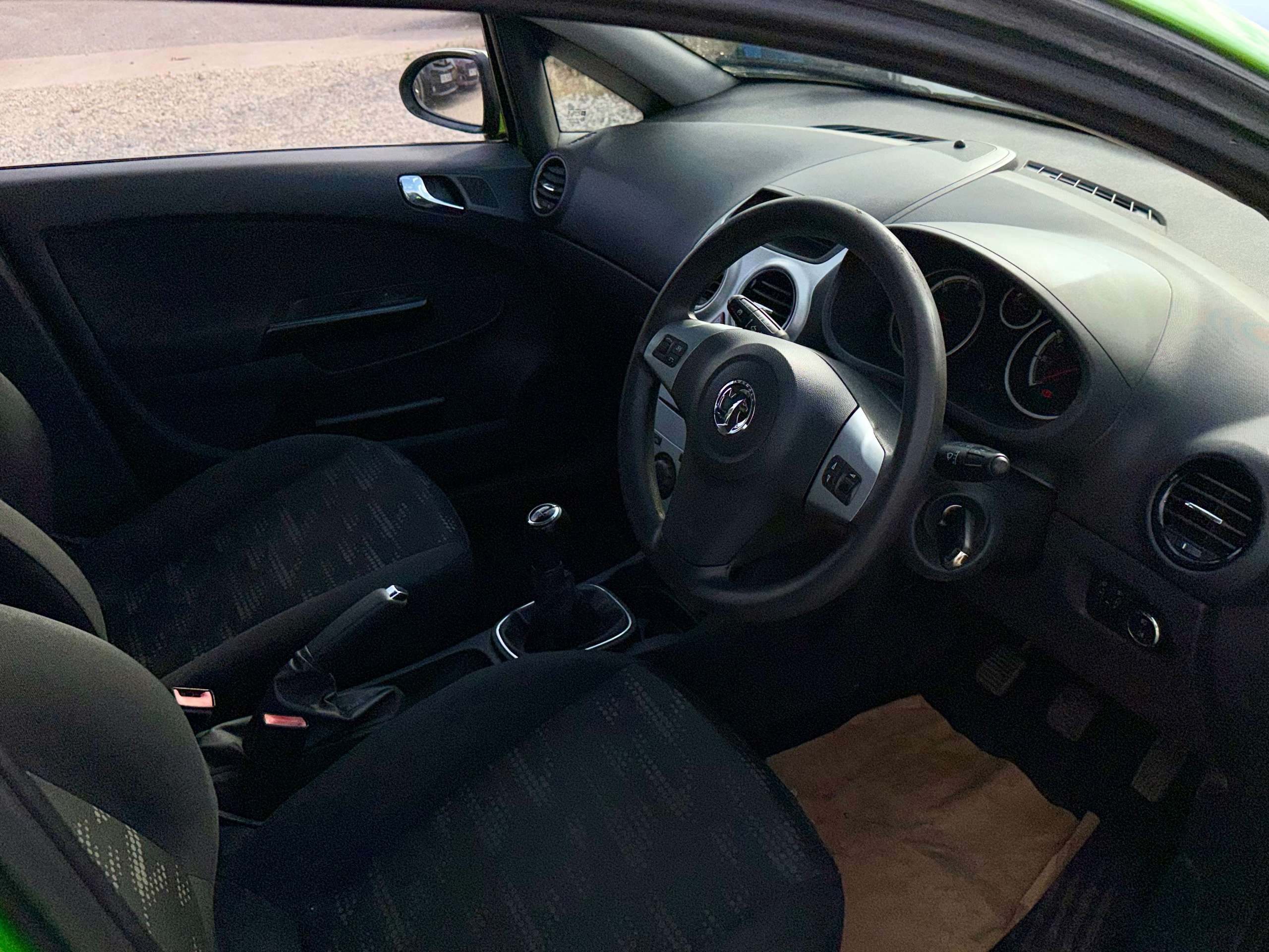 A 2012 VAUXHALL CORSA 1.3 CDTi ecoFLEX Exclusiv Hatchback 5dr Diesel Manual Euro 5 (A/C) (75 ps) A 2012 VAUXHALL CORSA 1.3 CDTi ecoFLEX Exclusiv Hatchback 5dr Diesel Manual Euro 5 (A/C) (75 ps)