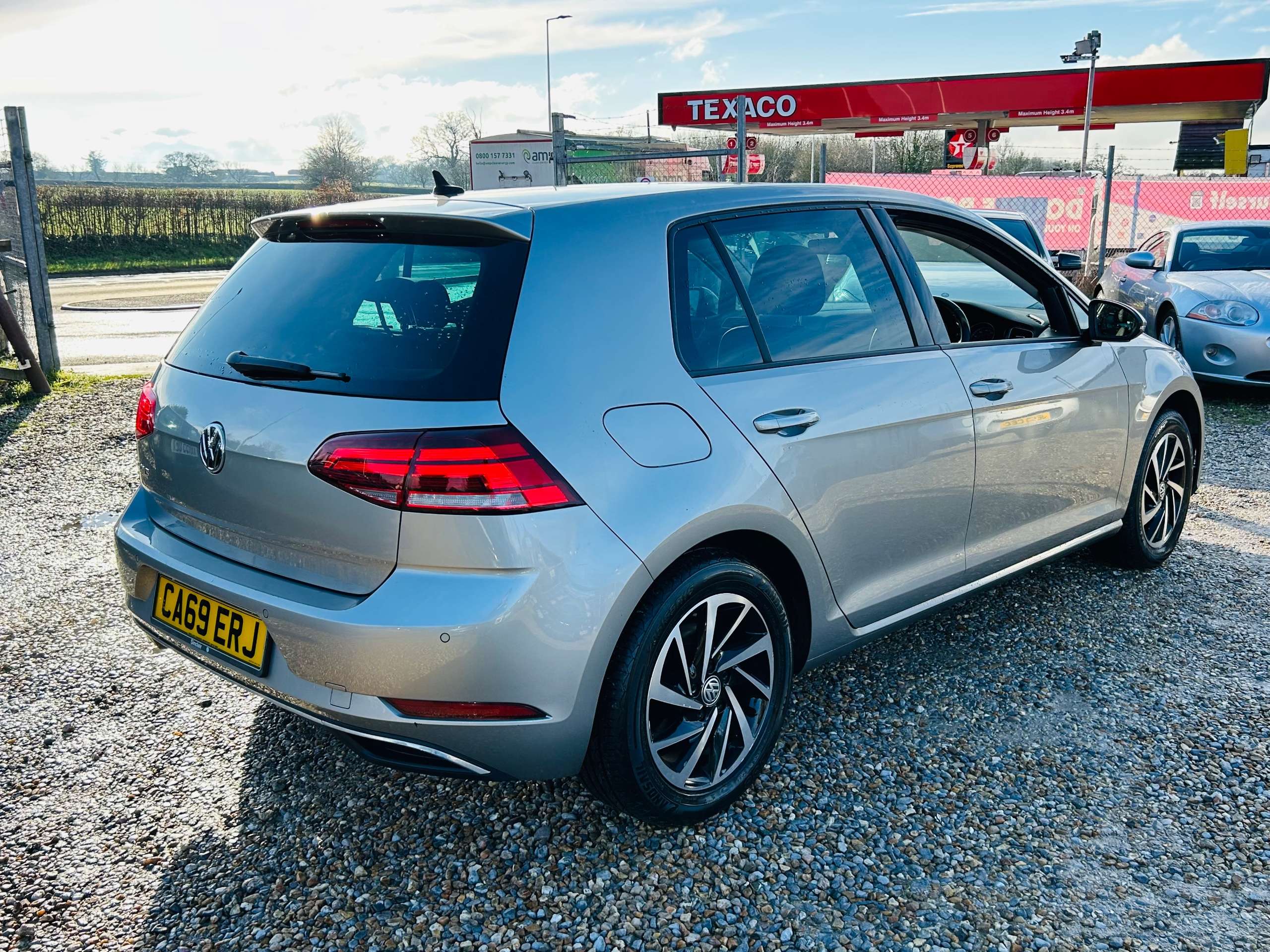 2019 VOLKSWAGEN GOLF 2019 VOLKSWAGEN GOLF