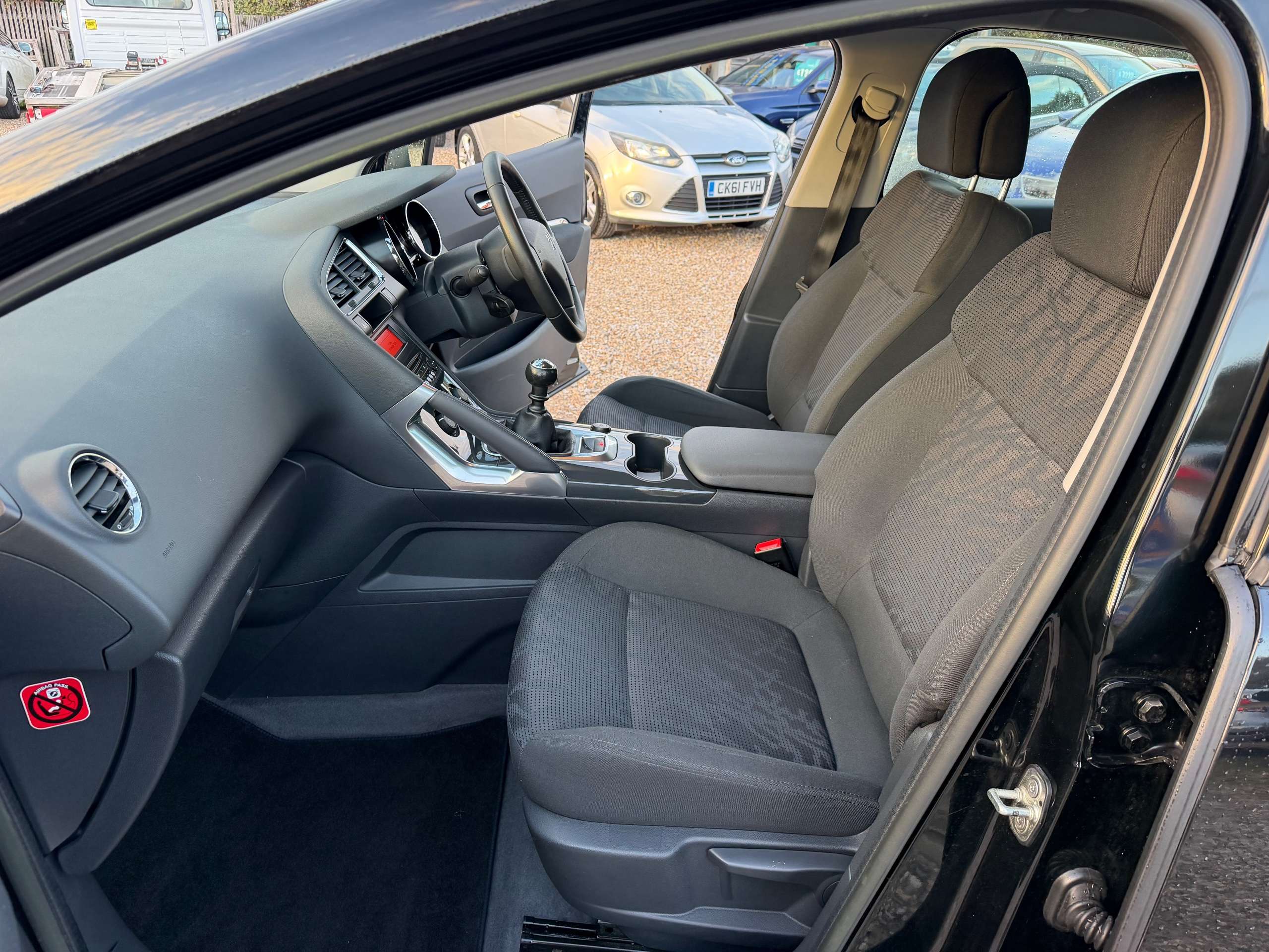 2013 PEUGEOT 3008 2013 PEUGEOT 3008
