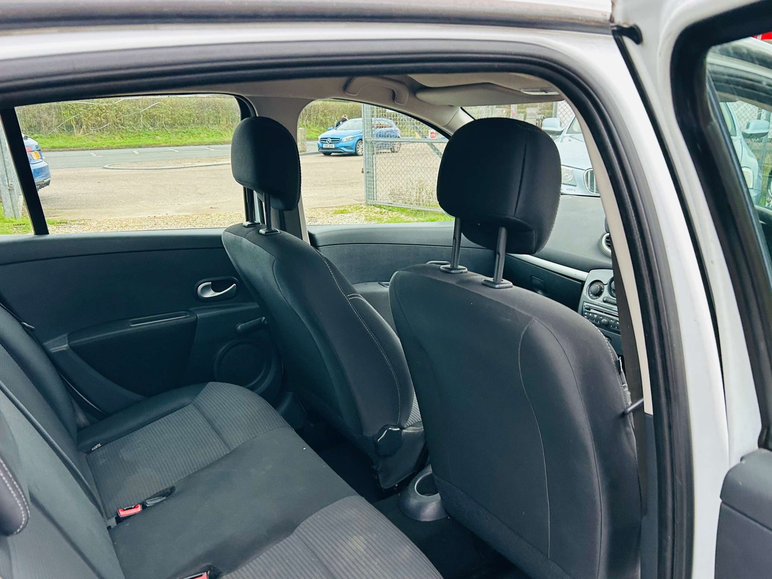 2012 RENAULT CLIO 2012 RENAULT CLIO