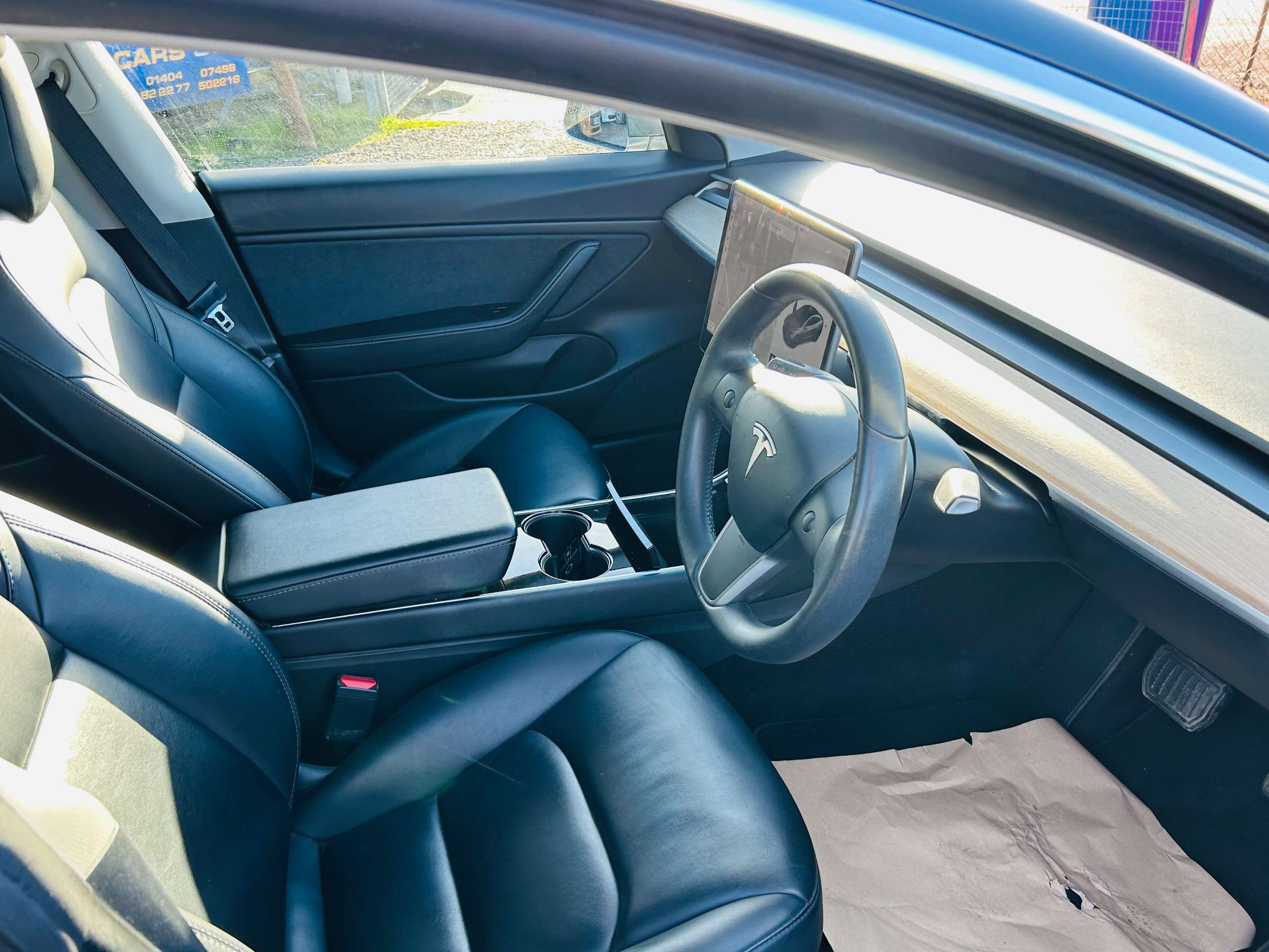 A 2020 TESLA MODEL 3 (Dual Motor) Long Range Saloon 4dr Electric Auto 4WDE (346 ps) A 2020 TESLA MODEL 3 (Dual Motor) Long Range Saloon 4dr Electric Auto 4WDE (346 ps)