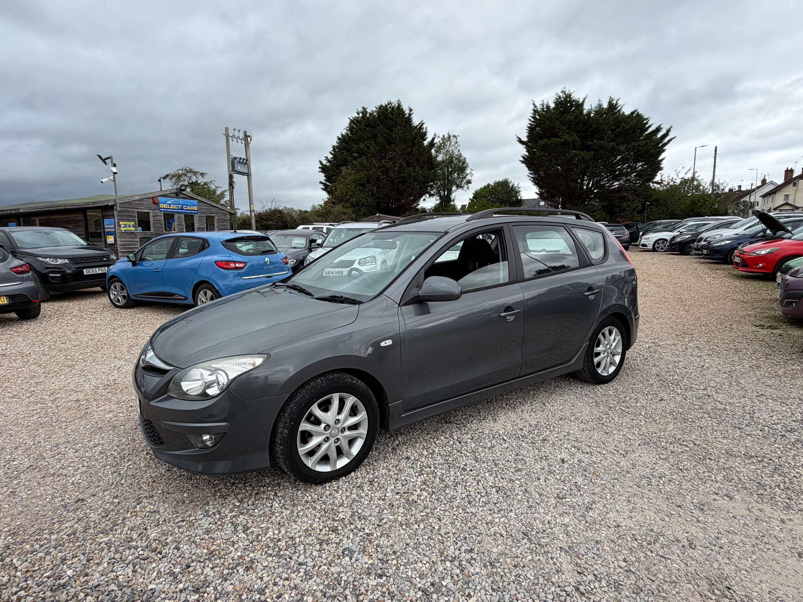 A 2010 HYUNDAI I30 1.6 CRDi Comfort Estate 5dr Diesel Manual 6 Spd Euro 4 (115 ps) A 2010 HYUNDAI I30 1.6 CRDi Comfort Estate 5dr Diesel Manual 6 Spd Euro 4 (115 ps)