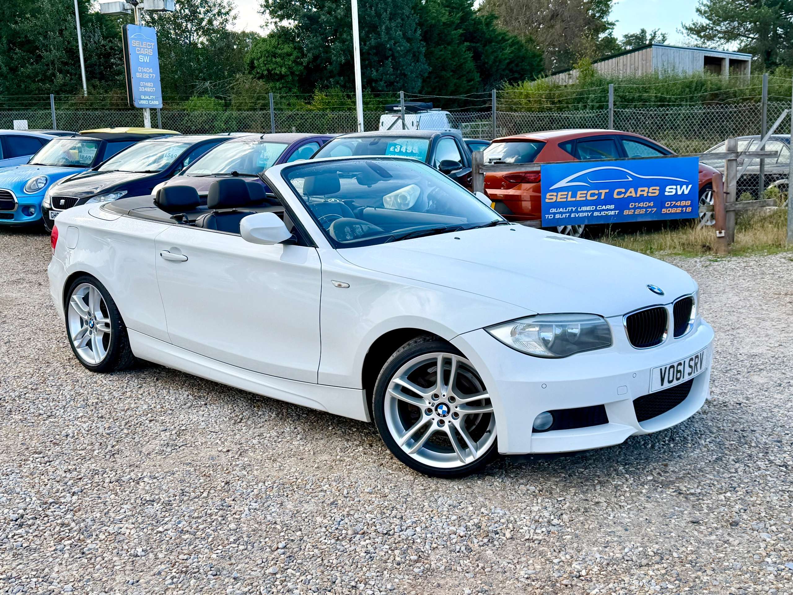 A 2011 BMW 1 SERIES 2.0 118d M Sport Convertible 2dr Diesel Manual Euro 5 (s/s) (143 ps) A 2011 BMW 1 SERIES 2.0 118d M Sport Convertible 2dr Diesel Manual Euro 5 (s/s) (143 ps)