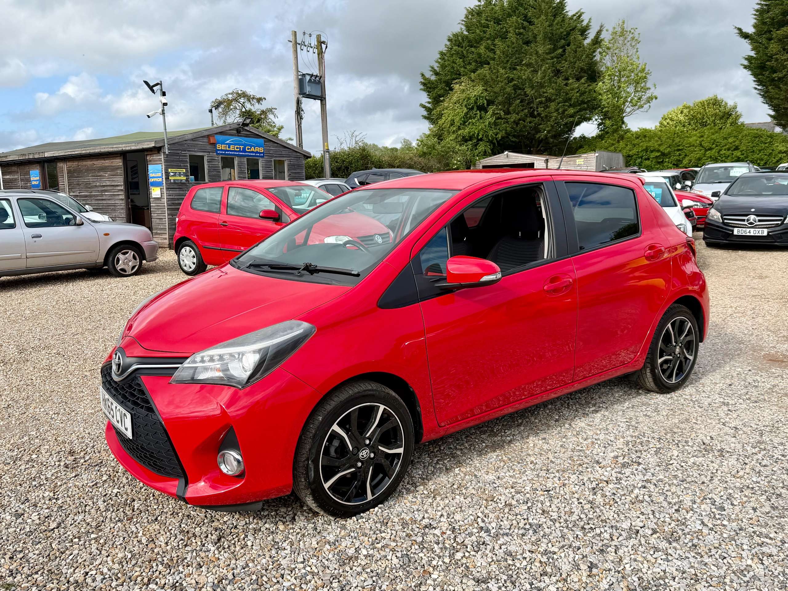 2015 TOYOTA YARIS 2015 TOYOTA YARIS