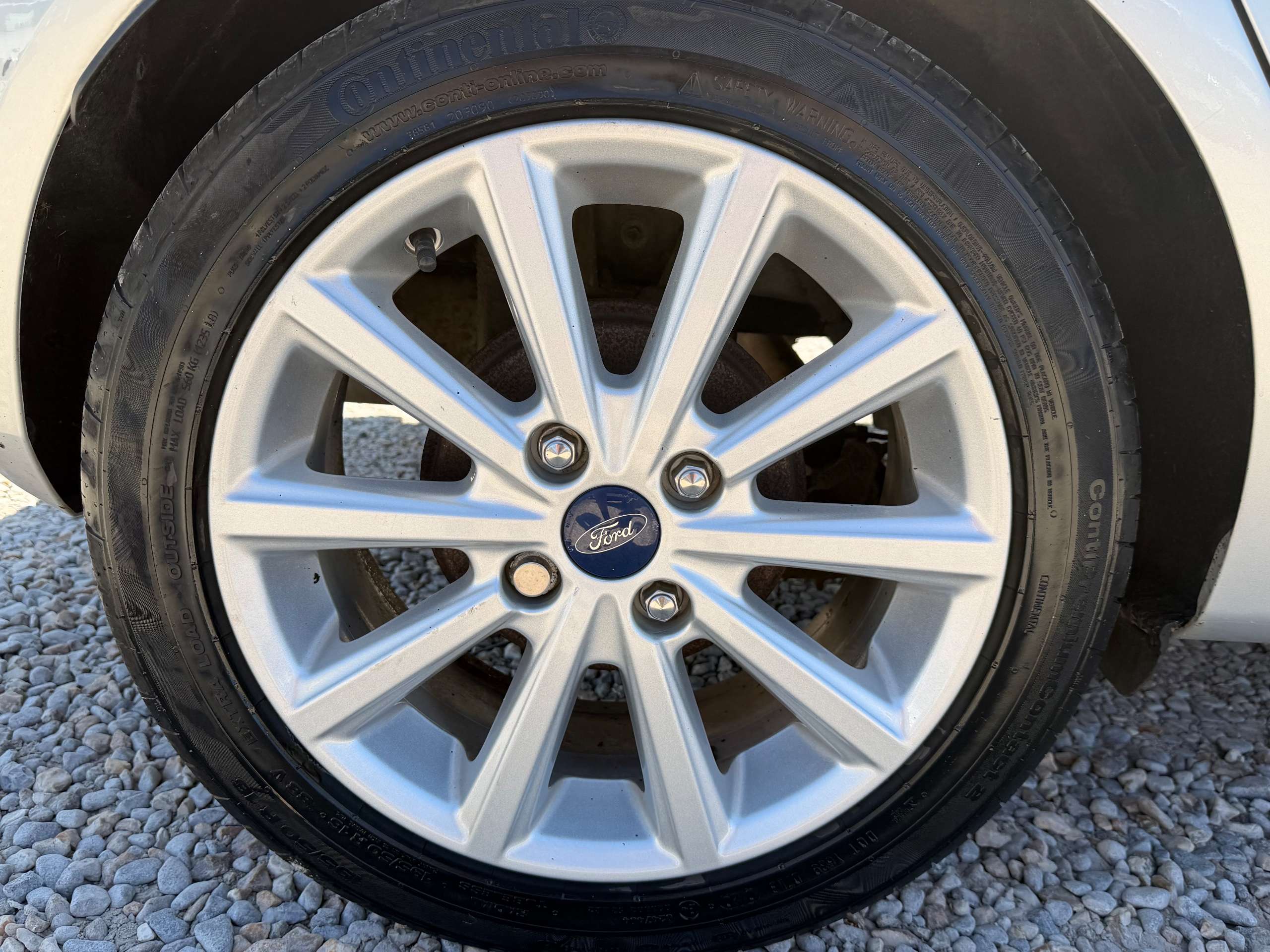 A 2015 FORD FIESTA 1.0T EcoBoost Titanium Hatchback 5dr Petrol Manual Euro 6 (s/s) (100 ps) A 2015 FORD FIESTA 1.0T EcoBoost Titanium Hatchback 5dr Petrol Manual Euro 6 (s/s) (100 ps)