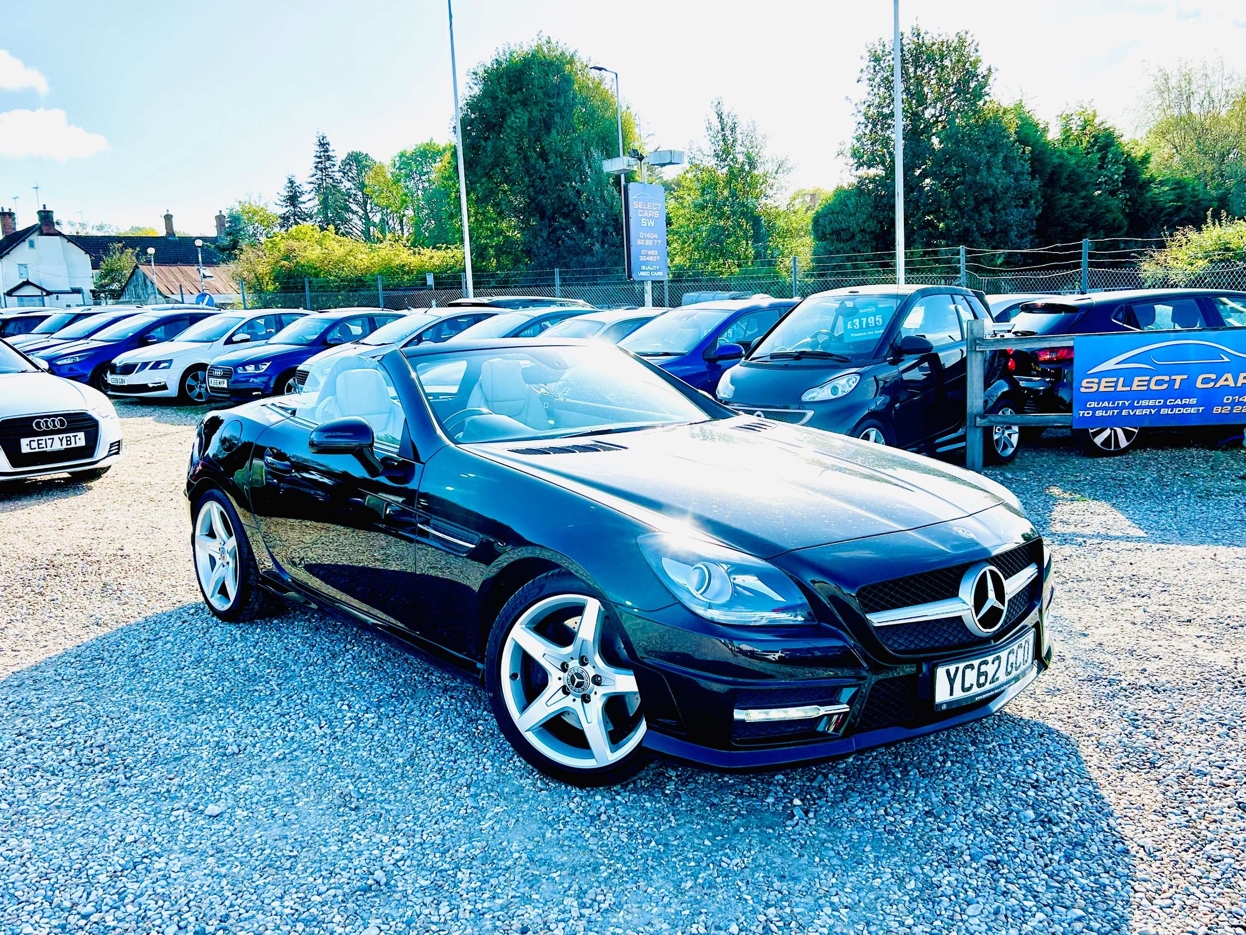 A 2012 MERCEDES-BENZ SLK 2.1 SLK250 CDI BlueEfficiency AMG Sport Convertible 2dr Diesel G-Tronic+ Euro 5 (s/s) (204 ps) A 2012 MERCEDES-BENZ SLK 2.1 SLK250 CDI BlueEfficiency AMG Sport Convertible 2dr Diesel G-Tronic+ Euro 5 (s/s) (204 ps)