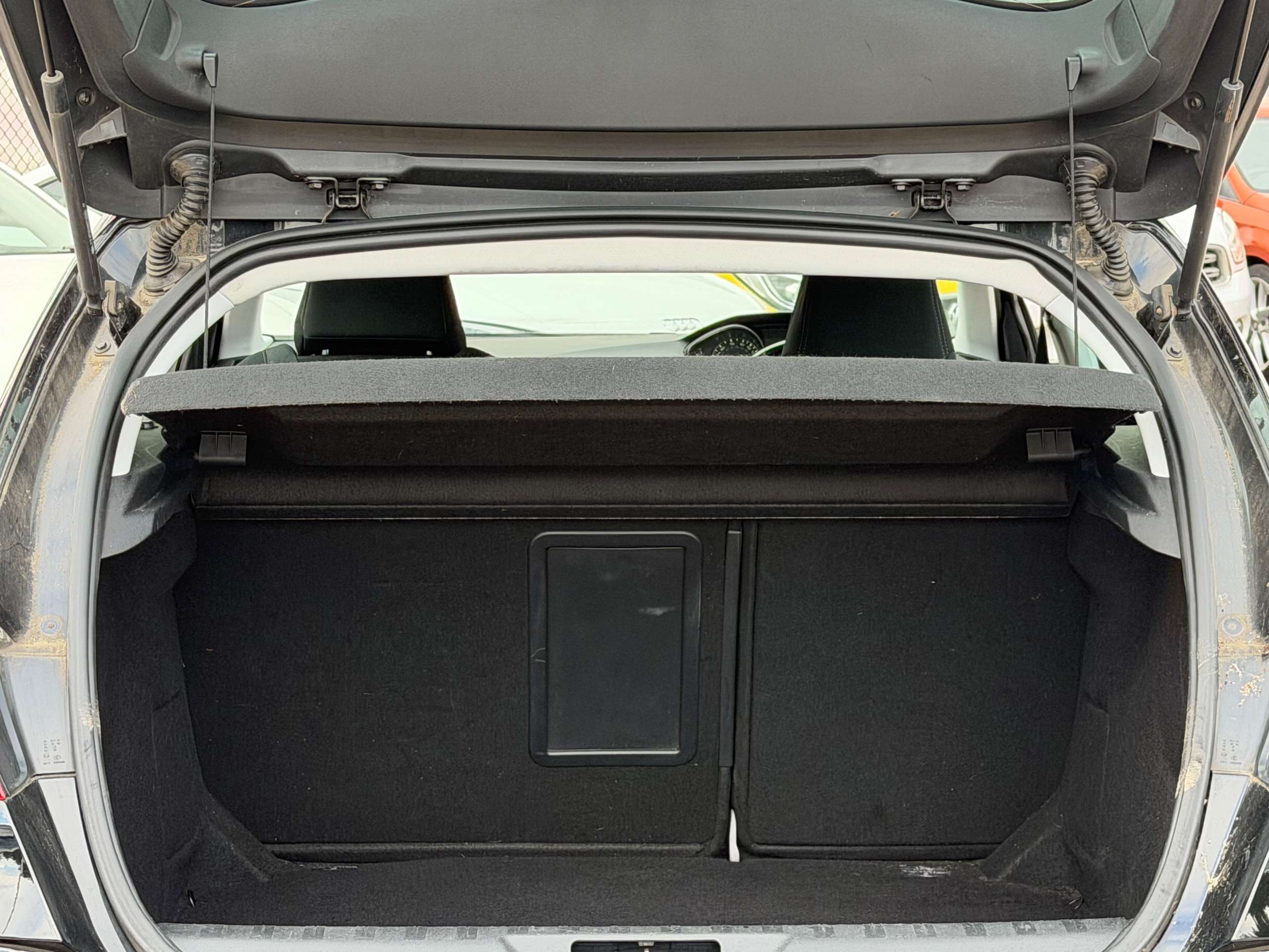 2016 PEUGEOT 308 2016 PEUGEOT 308