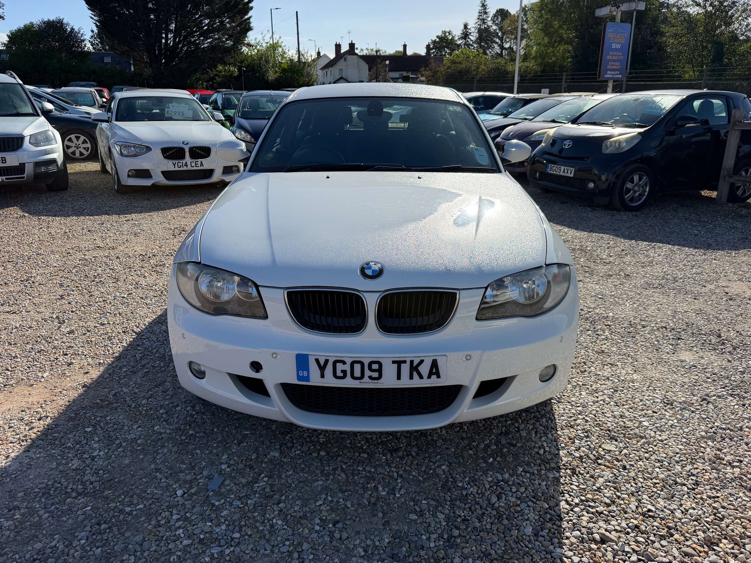 A 2009 BMW 1 SERIES 2.0 118i M Sport Hatchback 3dr Petrol Steptronic Euro 4 (143 ps) A 2009 BMW 1 SERIES 2.0 118i M Sport Hatchback 3dr Petrol Steptronic Euro 4 (143 ps)