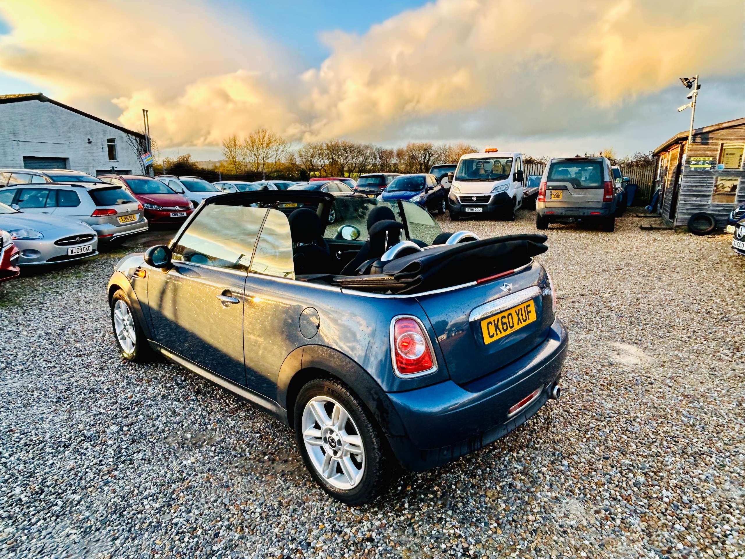 2010 MINI CONVERTIBLE 2010 MINI CONVERTIBLE