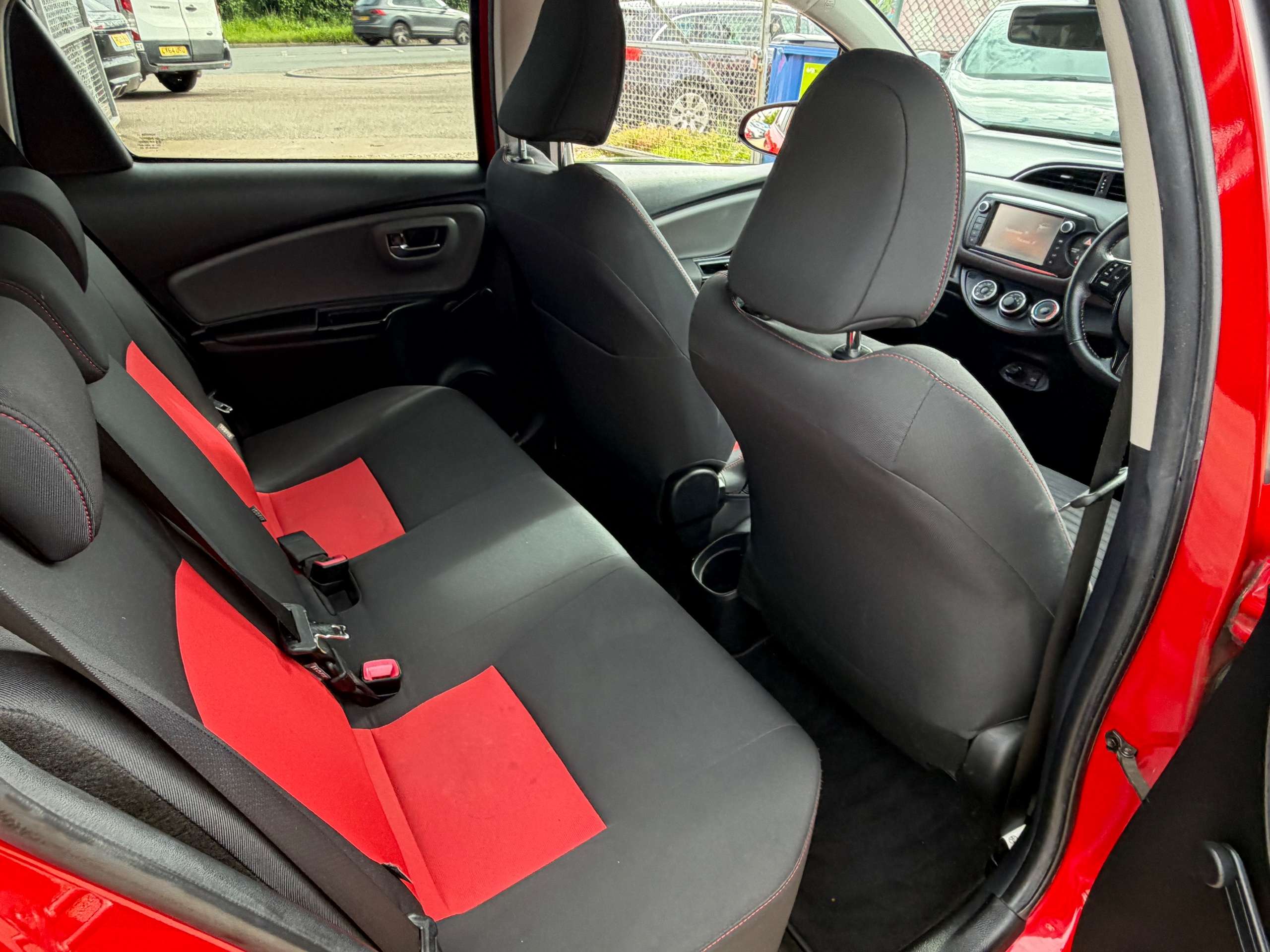 2015 TOYOTA YARIS 2015 TOYOTA YARIS