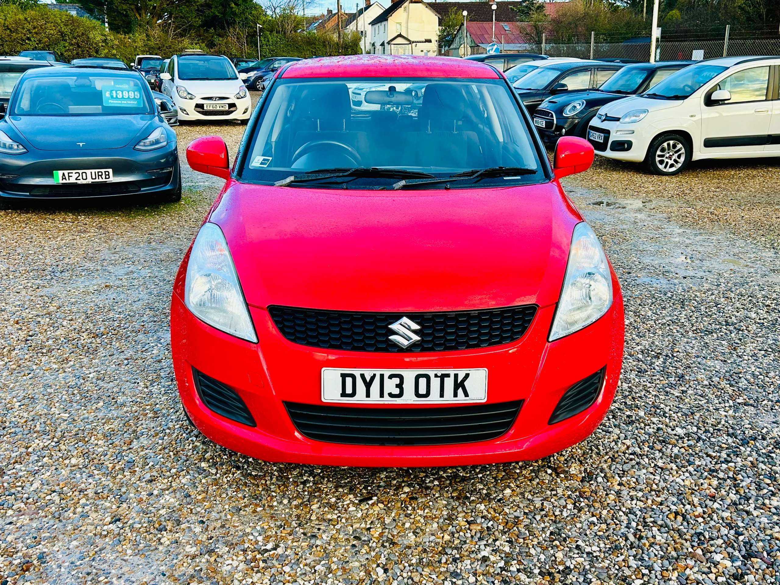 A 2013 SUZUKI SWIFT 1.2 SZ2 Hatchback 5dr Petrol Manual Euro 5 (94 ps) A 2013 SUZUKI SWIFT 1.2 SZ2 Hatchback 5dr Petrol Manual Euro 5 (94 ps)