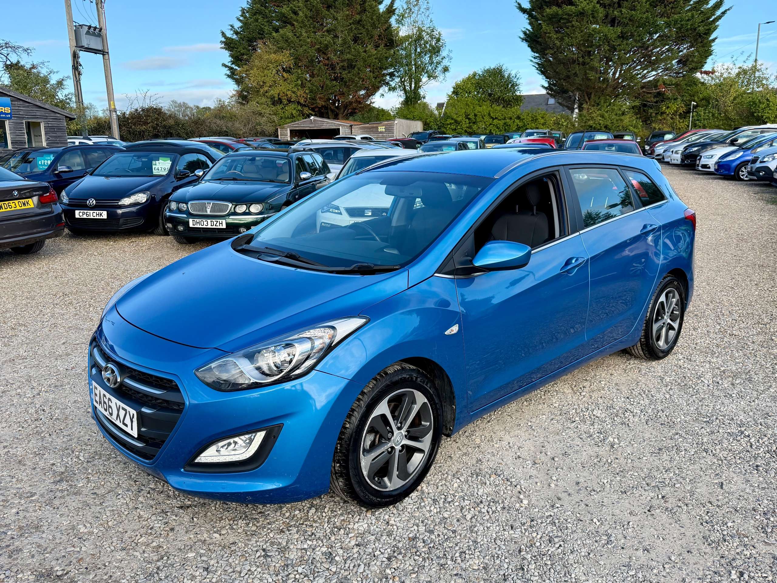 A 2016 HYUNDAI I30 1.6 SE Tourer 5dr Petrol Manual Euro 6 (120 ps) A 2016 HYUNDAI I30 1.6 SE Tourer 5dr Petrol Manual Euro 6 (120 ps)