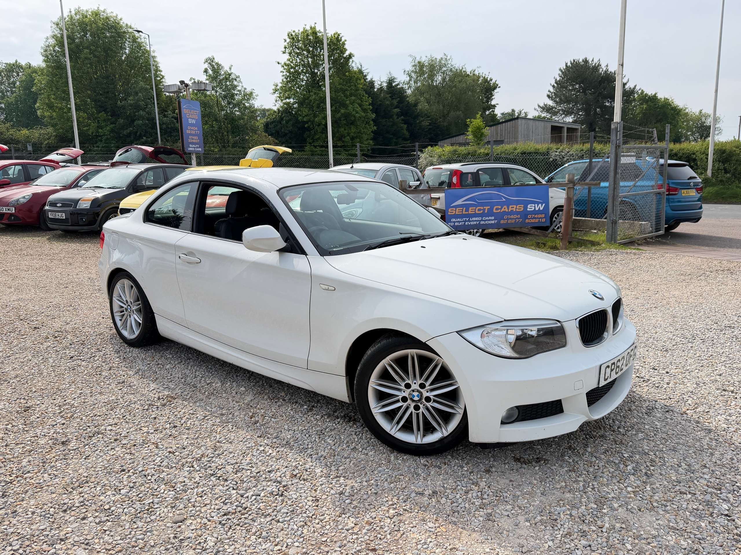 A 2012 BMW 1 SERIES 2.0 118d M Sport Coupe 2dr Diesel Manual Euro 5 (s/s) (143 ps) A 2012 BMW 1 SERIES 2.0 118d M Sport Coupe 2dr Diesel Manual Euro 5 (s/s) (143 ps)