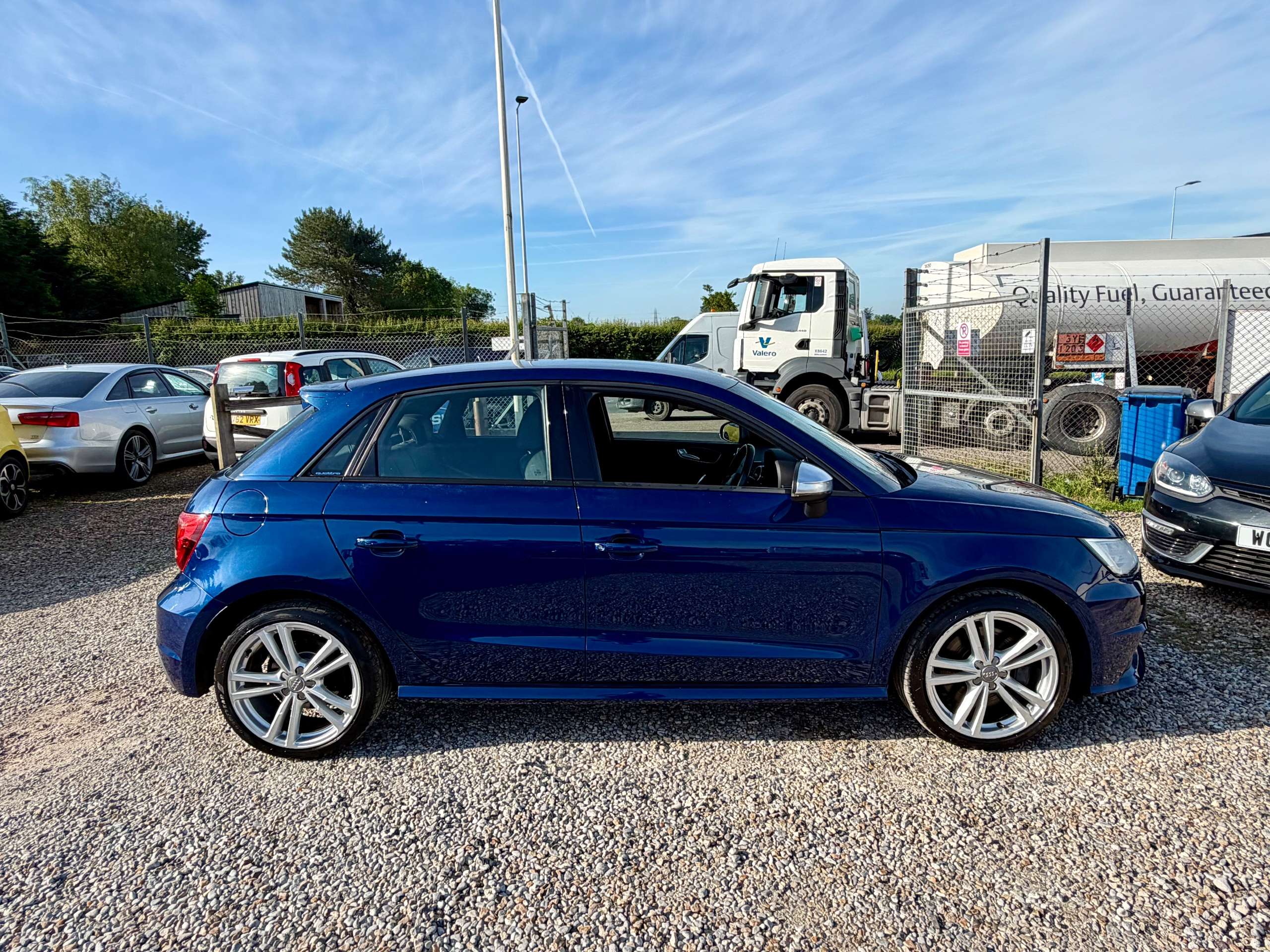 2015 AUDI S1 2015 AUDI S1