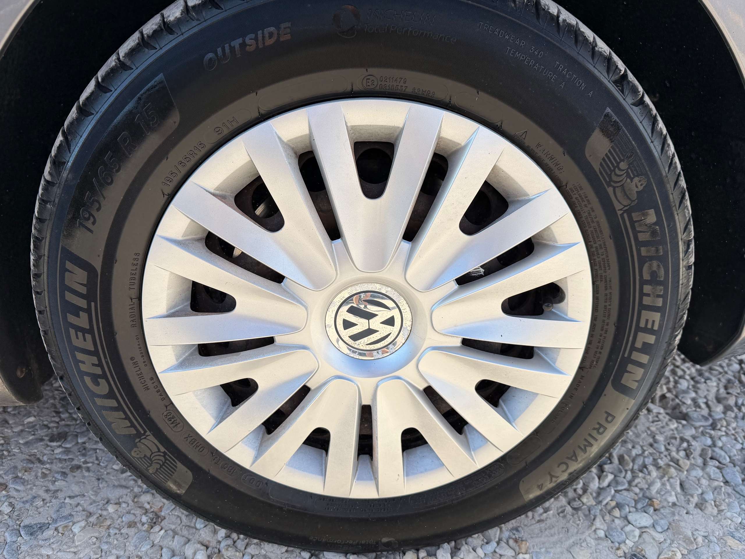 A 2010 VOLKSWAGEN GOLF 1.4 TSI S Hatchback 5dr Petrol Manual Euro 5 (122 ps) A 2010 VOLKSWAGEN GOLF 1.4 TSI S Hatchback 5dr Petrol Manual Euro 5 (122 ps)