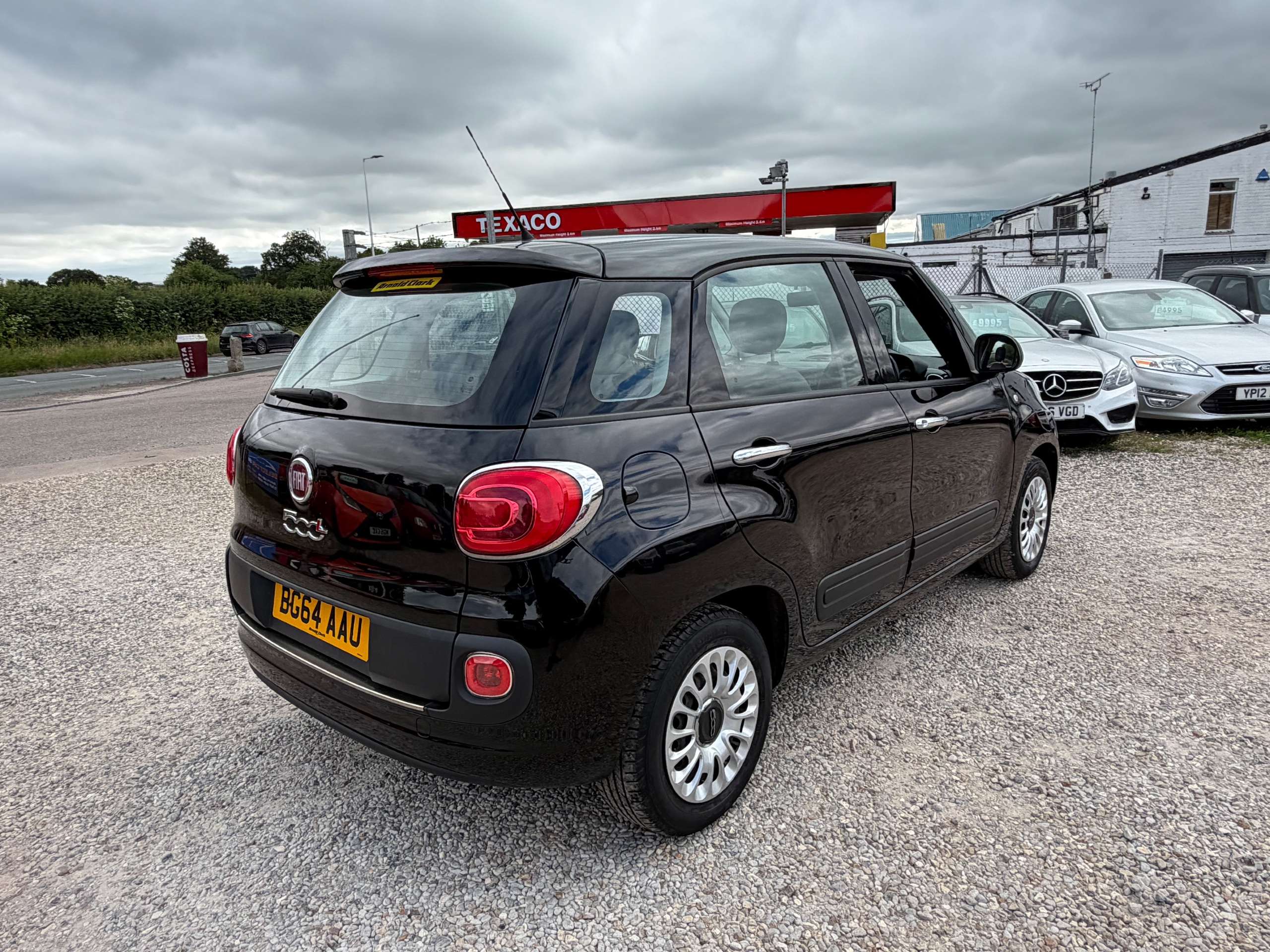 2014 FIAT 500L 2014 FIAT 500L
