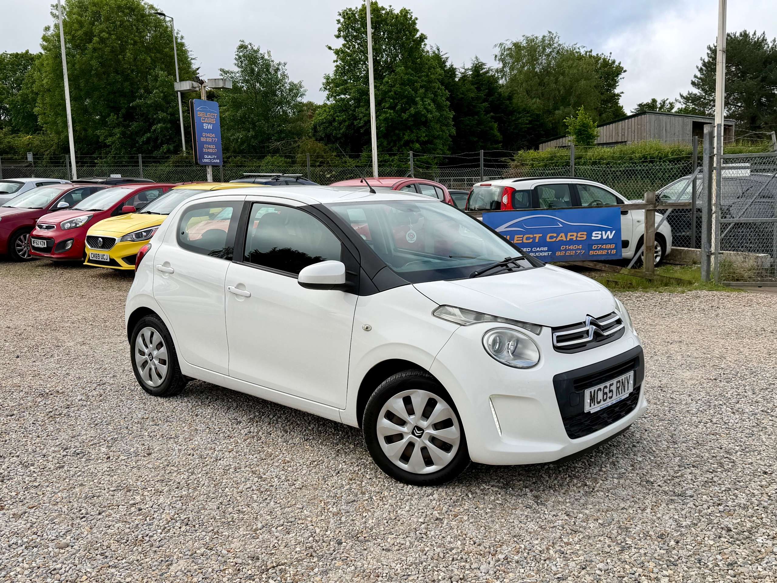 A 2016 CITROEN C1 1.0 VTi Feel Hatchback 5dr Petrol Manual Euro 6 (68 ps) A 2016 CITROEN C1 1.0 VTi Feel Hatchback 5dr Petrol Manual Euro 6 (68 ps)