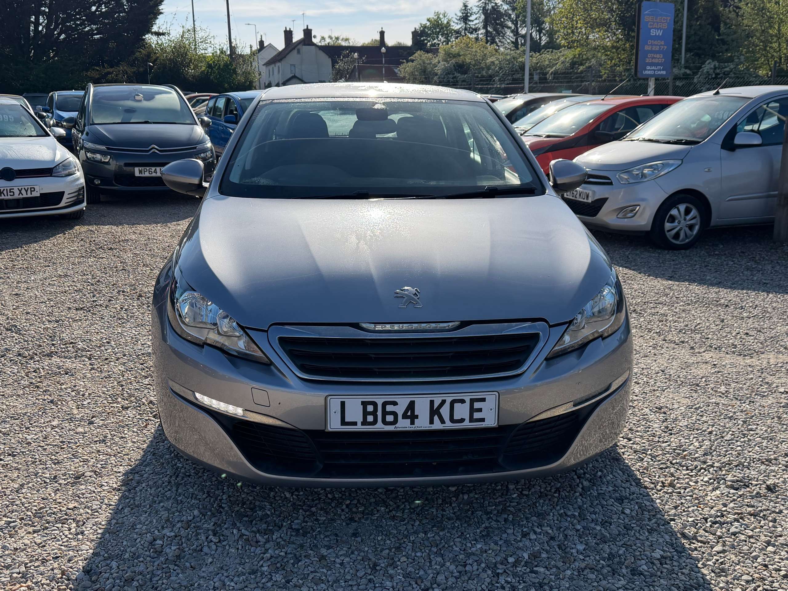 A 2015 PEUGEOT 308 SW 1.6 HDi Active Estate 5dr Diesel Manual Euro 5 (92 ps) A 2015 PEUGEOT 308 SW 1.6 HDi Active Estate 5dr Diesel Manual Euro 5 (92 ps)
