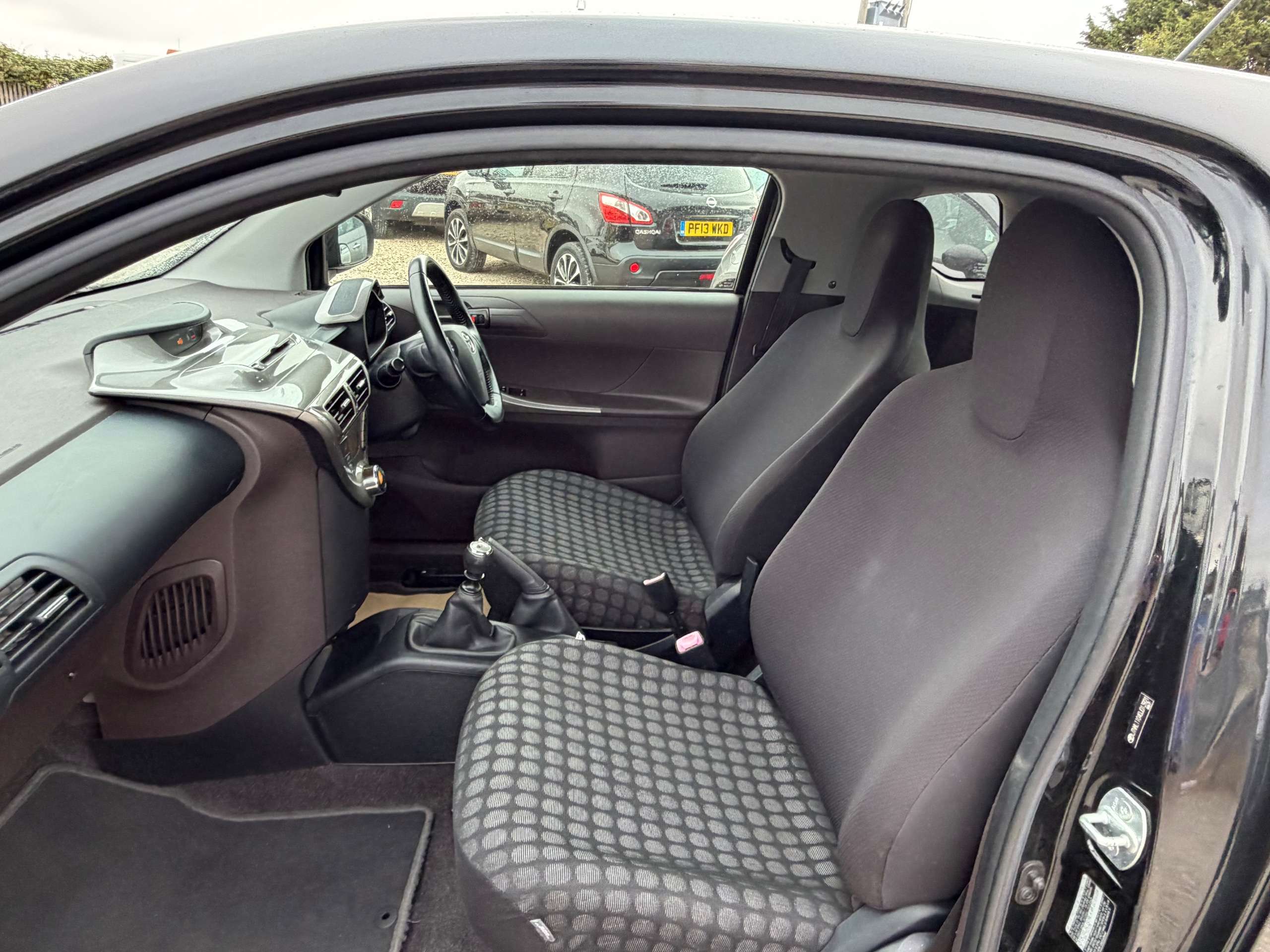 2009 TOYOTA IQ 2009 TOYOTA IQ