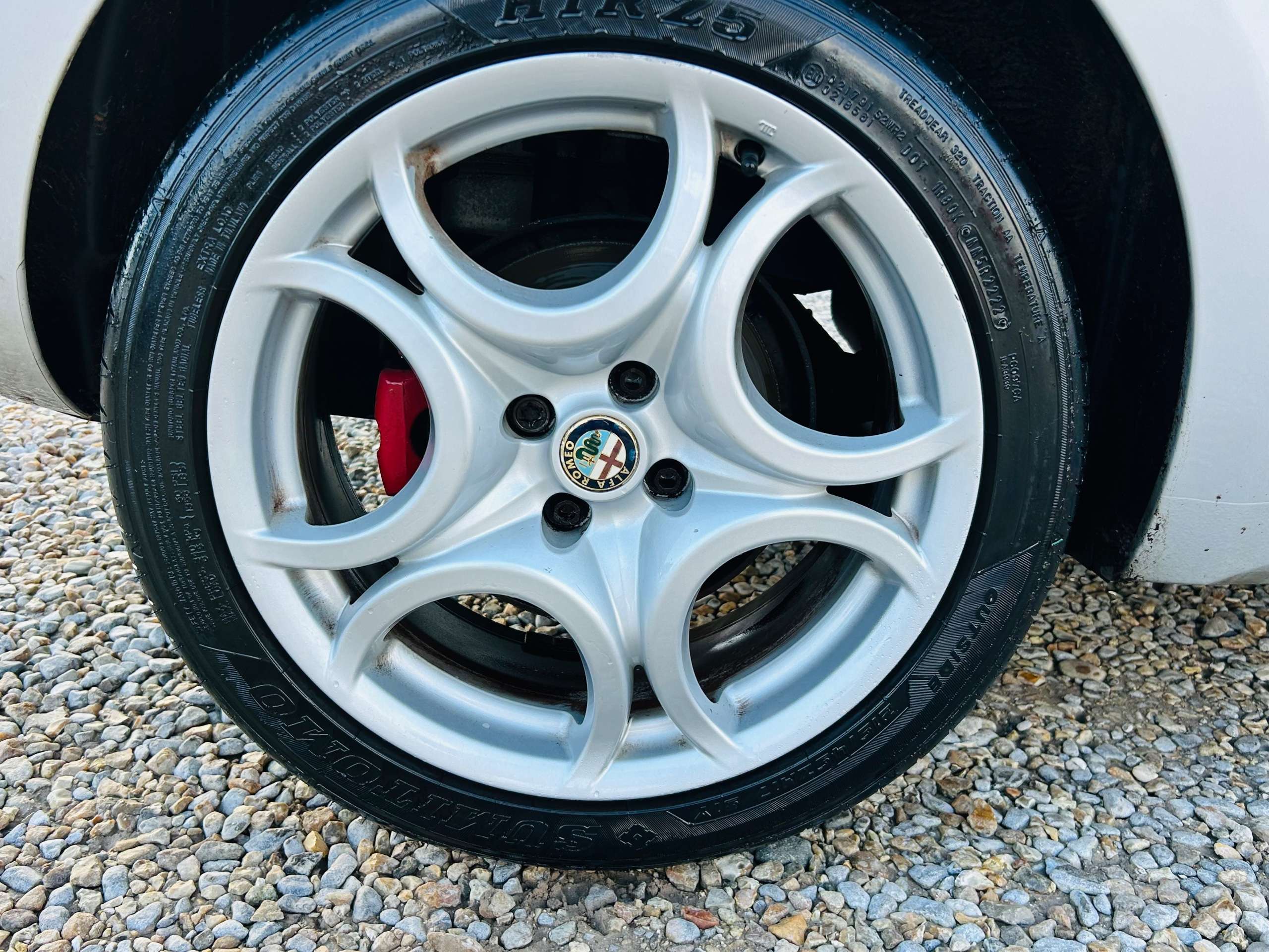 A 2013 ALFA ROMEO MITO 1.3 JTDM-2 Distinctive Hatchback 3dr Diesel Manual Euro 5 (s/s) (85 bhp) A 2013 ALFA ROMEO MITO 1.3 JTDM-2 Distinctive Hatchback 3dr Diesel Manual Euro 5 (s/s) (85 bhp)