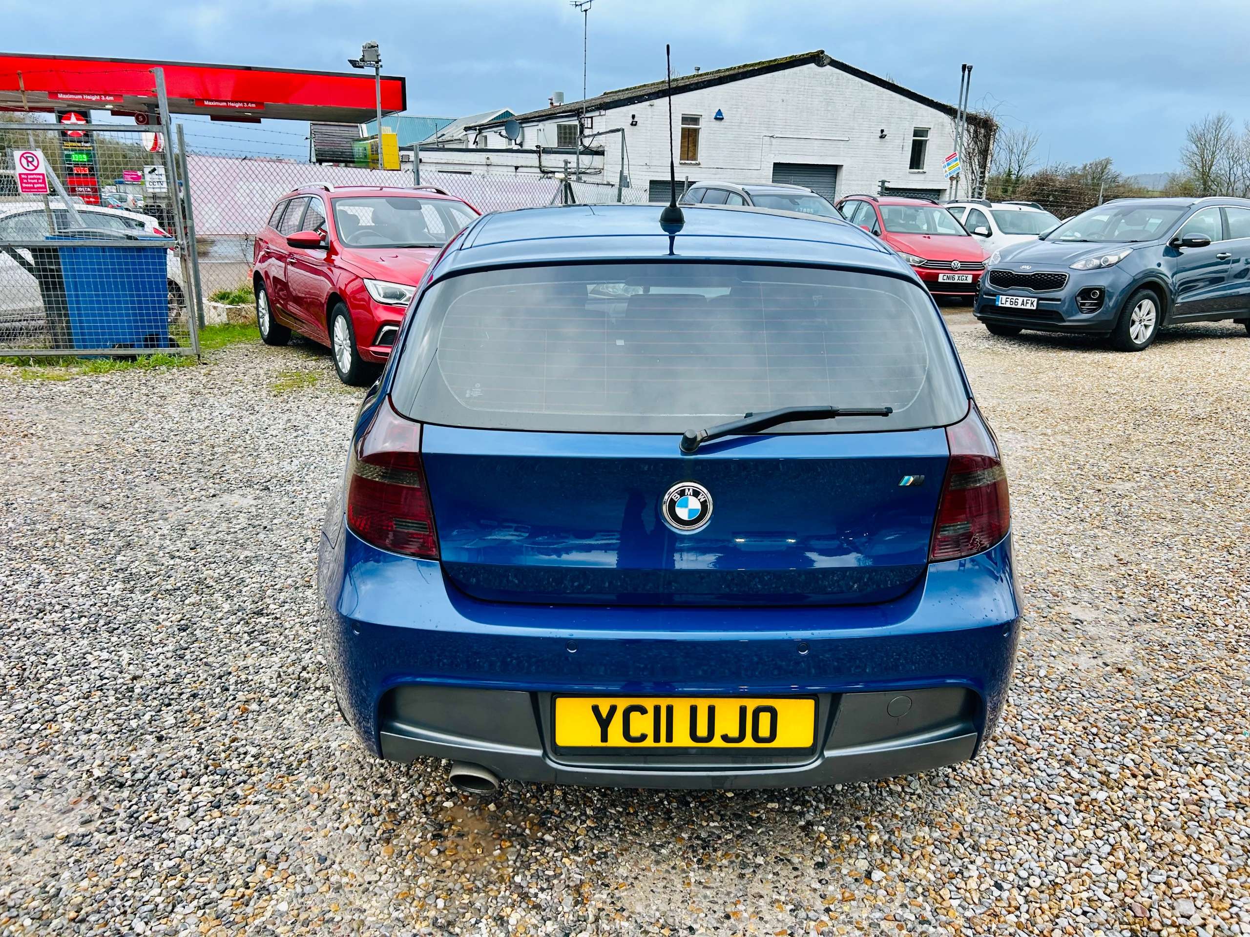 2011 BMW 1 SERIES 2011 BMW 1 SERIES