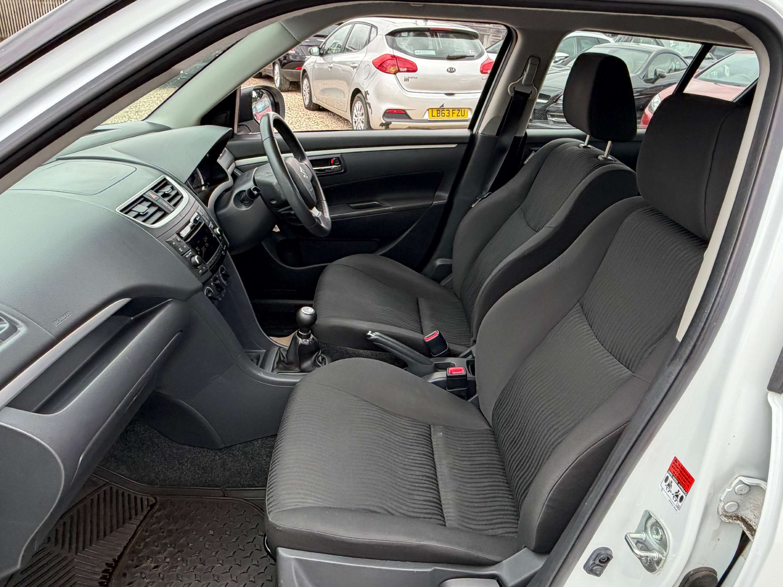 2012 SUZUKI SWIFT 2012 SUZUKI SWIFT
