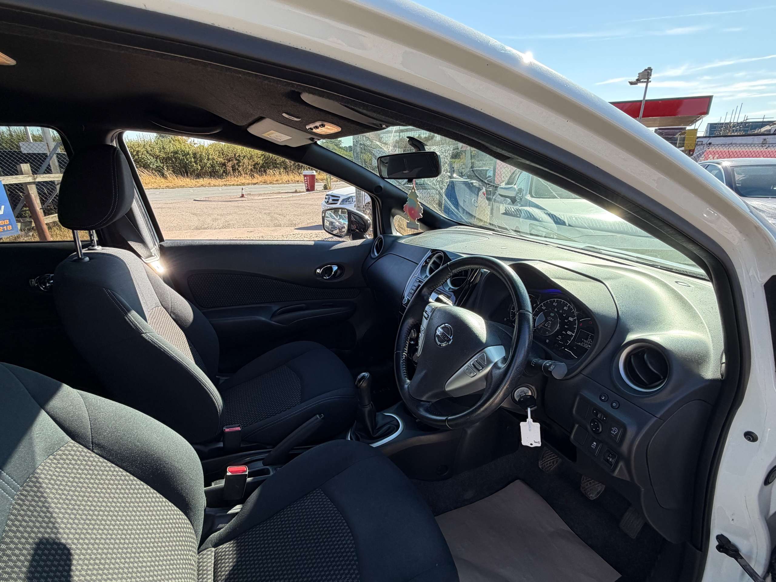 A 2017 NISSAN NOTE 1.5 dCi Black Edition (Connect) Hatchback 5dr Diesel Manual Euro 6 (s/s) (90 ps) A 2017 NISSAN NOTE 1.5 dCi Black Edition (Connect) Hatchback 5dr Diesel Manual Euro 6 (s/s) (90 ps)