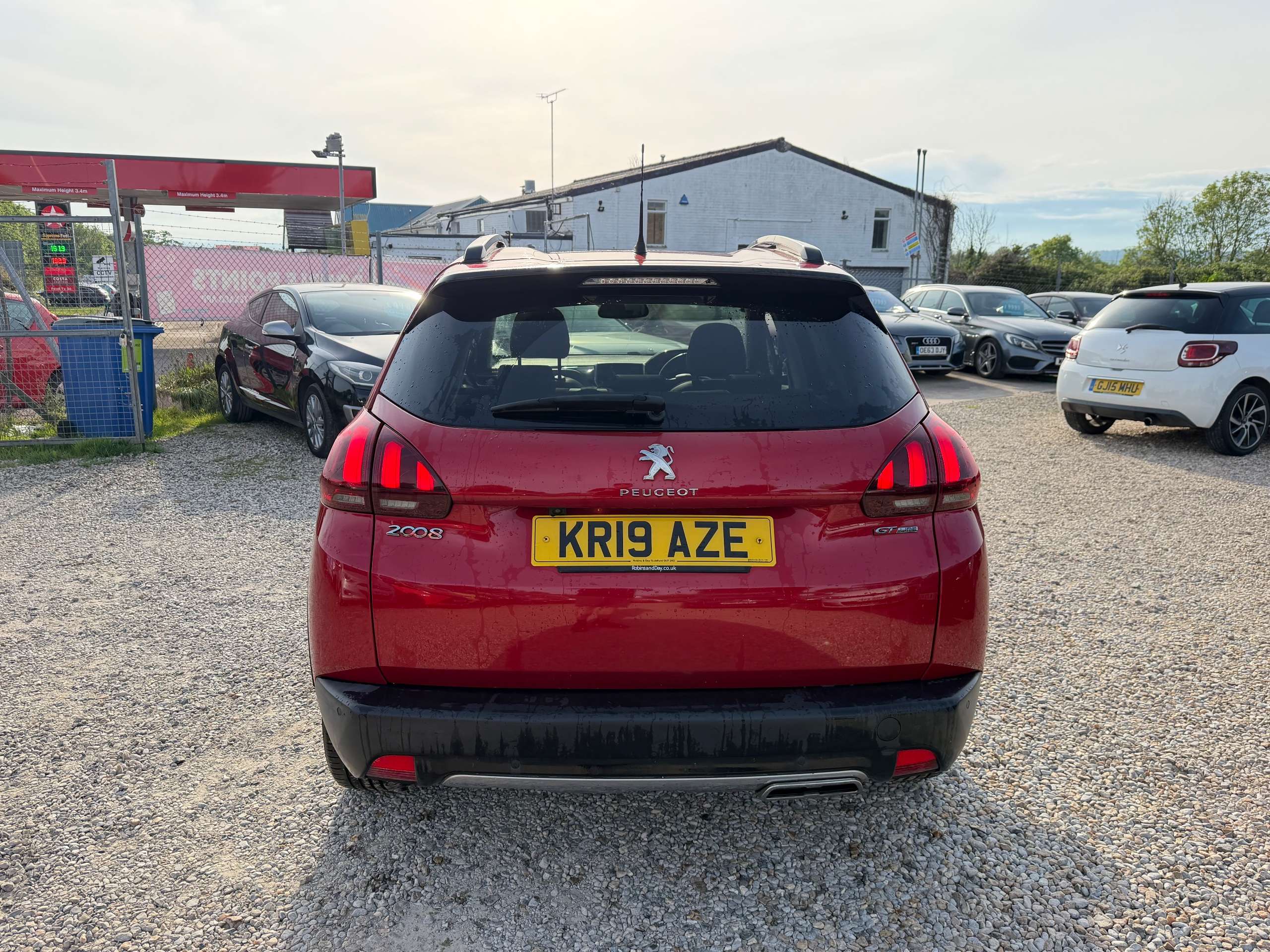 2019 PEUGEOT 2008 2019 PEUGEOT 2008