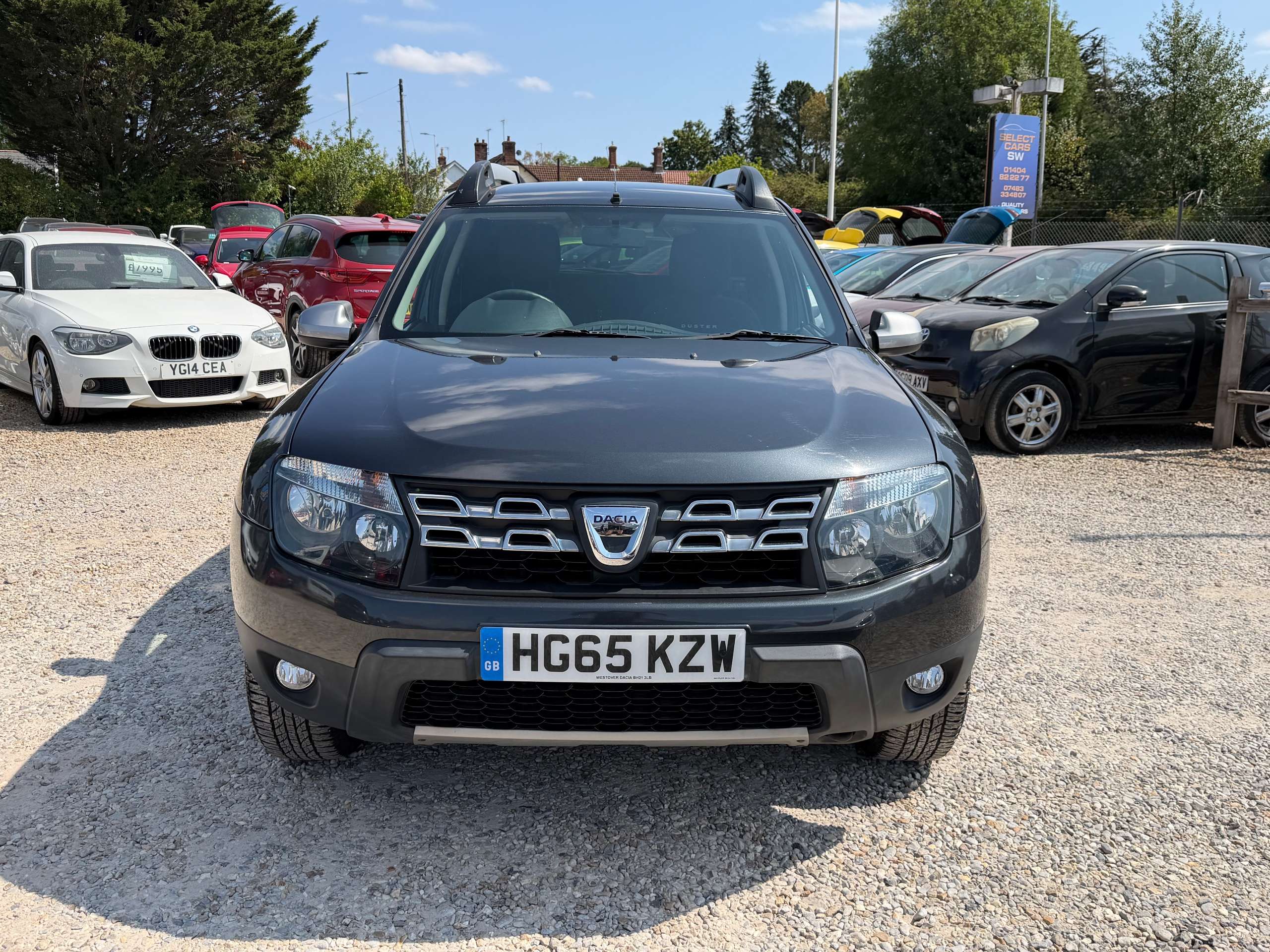 A 2015 DACIA DUSTER 1.5 dCi Laureate SUV 5dr Diesel Manual Euro 6 (s/s) (110 ps) A 2015 DACIA DUSTER 1.5 dCi Laureate SUV 5dr Diesel Manual Euro 6 (s/s) (110 ps)