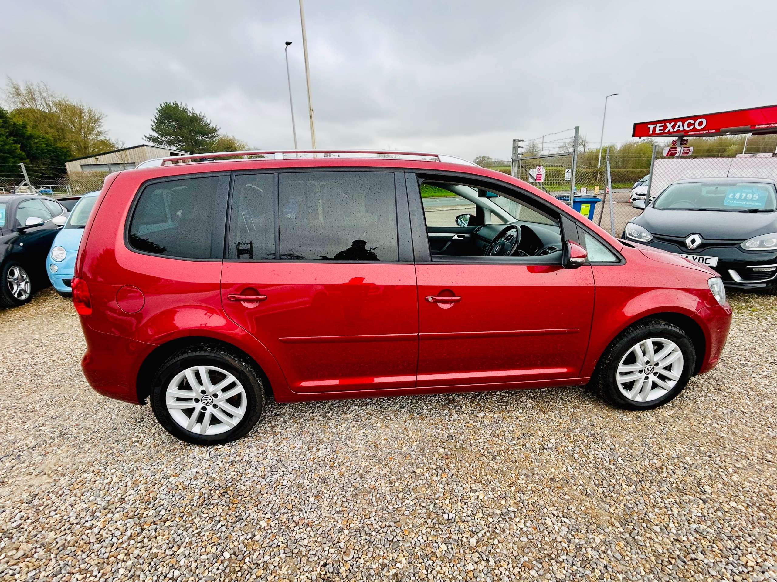 2014 VOLKSWAGEN TOURAN 2014 VOLKSWAGEN TOURAN