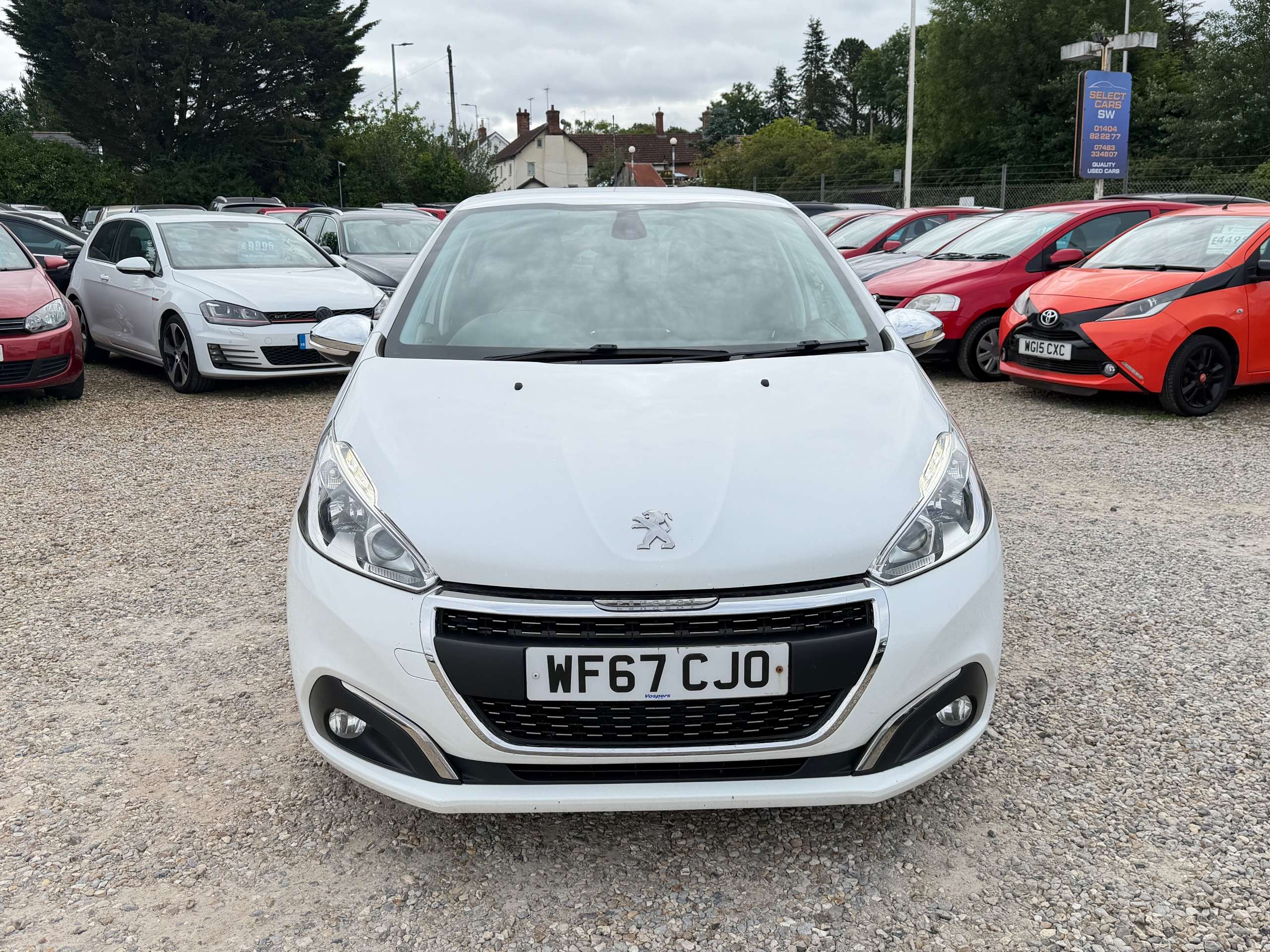 A 2017 PEUGEOT 208 1.6 BlueHDi Allure Hatchback 5dr Diesel Manual Euro 6 (s/s) (100 ps) A 2017 PEUGEOT 208 1.6 BlueHDi Allure Hatchback 5dr Diesel Manual Euro 6 (s/s) (100 ps)
