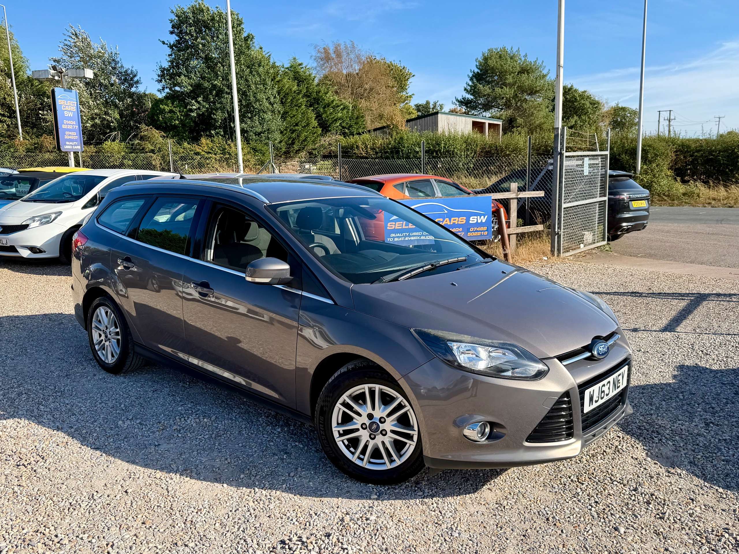 A 2013 FORD FOCUS 1.6 TDCi Titanium Estate 5dr Diesel Manual Euro 5 (s/s) (115 ps) A 2013 FORD FOCUS 1.6 TDCi Titanium Estate 5dr Diesel Manual Euro 5 (s/s) (115 ps)