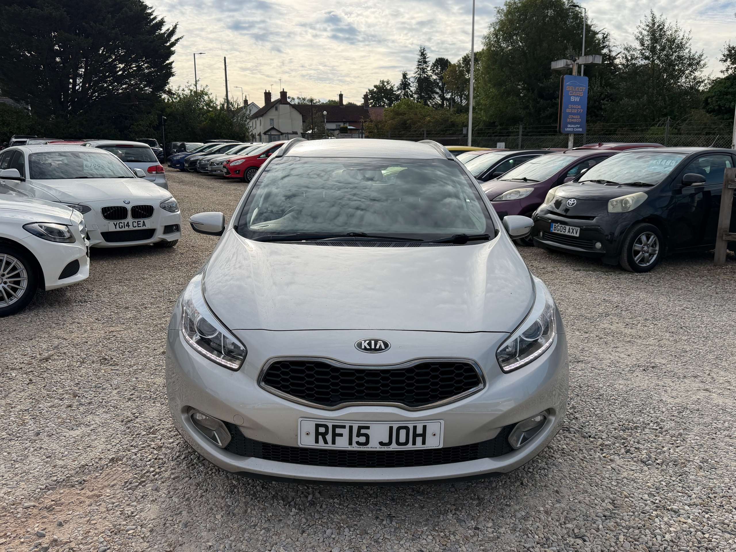 A 2015 KIA CEED 1.6 CRDi EcoDynamics 3 Sportswagon 5dr Diesel Manual Euro 5 (s/s) (126 bhp) A 2015 KIA CEED 1.6 CRDi EcoDynamics 3 Sportswagon 5dr Diesel Manual Euro 5 (s/s) (126 bhp)