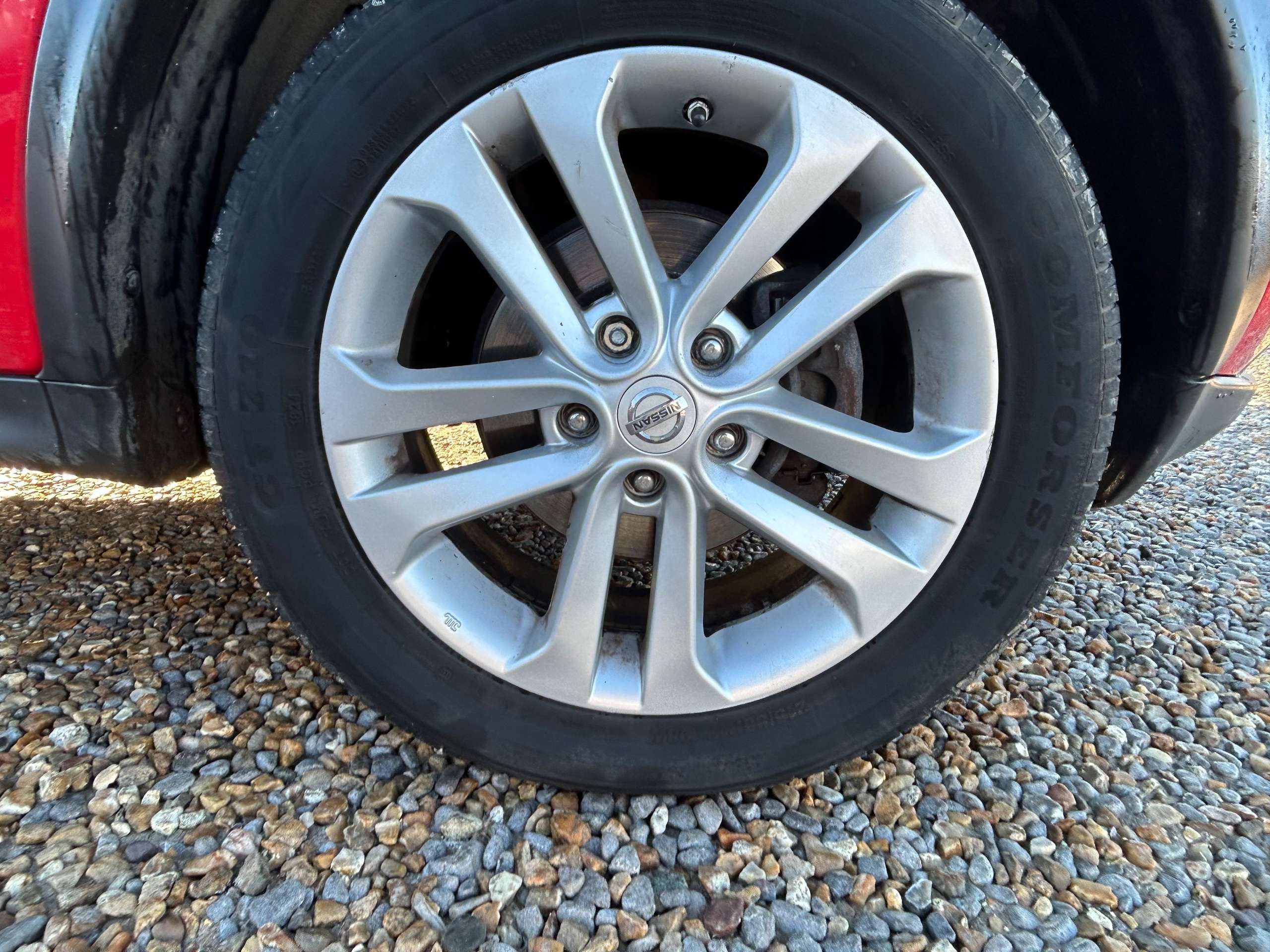 A 2015 NISSAN JUKE 1.2 DIG-T Acenta Premium SUV 5dr Petrol Manual 6Spd Euro 5 (s/s) (115 ps) A 2015 NISSAN JUKE 1.2 DIG-T Acenta Premium SUV 5dr Petrol Manual 6Spd Euro 5 (s/s) (115 ps)