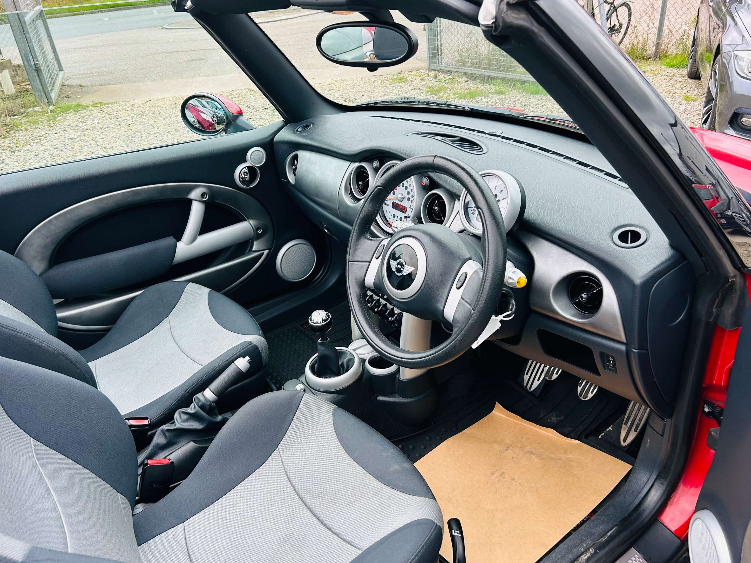 A 2008 MINI CONVERTIBLE 1.6 Cooper S Convertible 2dr Petrol Manual Euro 4 (163 bhp) A 2008 MINI CONVERTIBLE 1.6 Cooper S Convertible 2dr Petrol Manual Euro 4 (163 bhp)