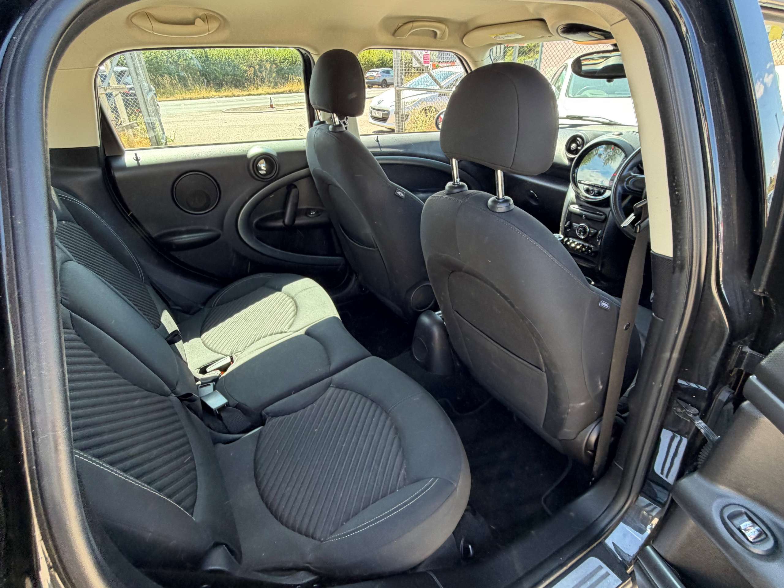 2016 MINI COUNTRYMAN 2016 MINI COUNTRYMAN