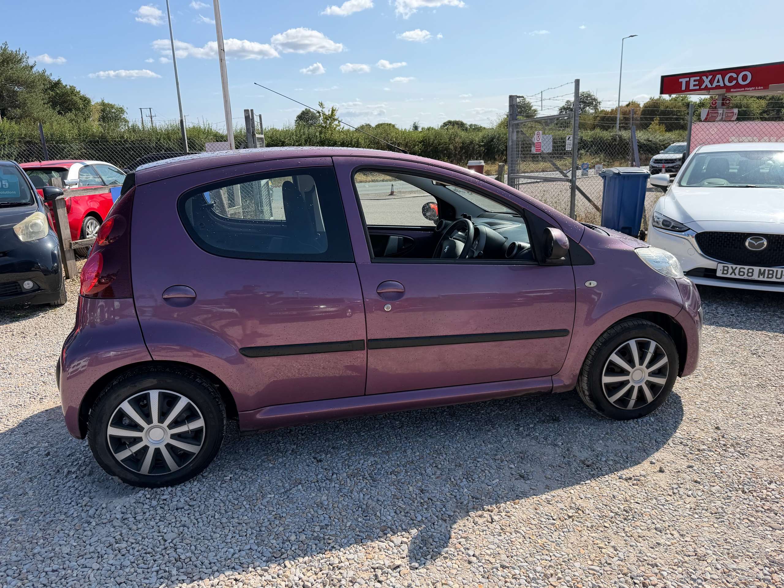 2012 PEUGEOT 107 2012 PEUGEOT 107