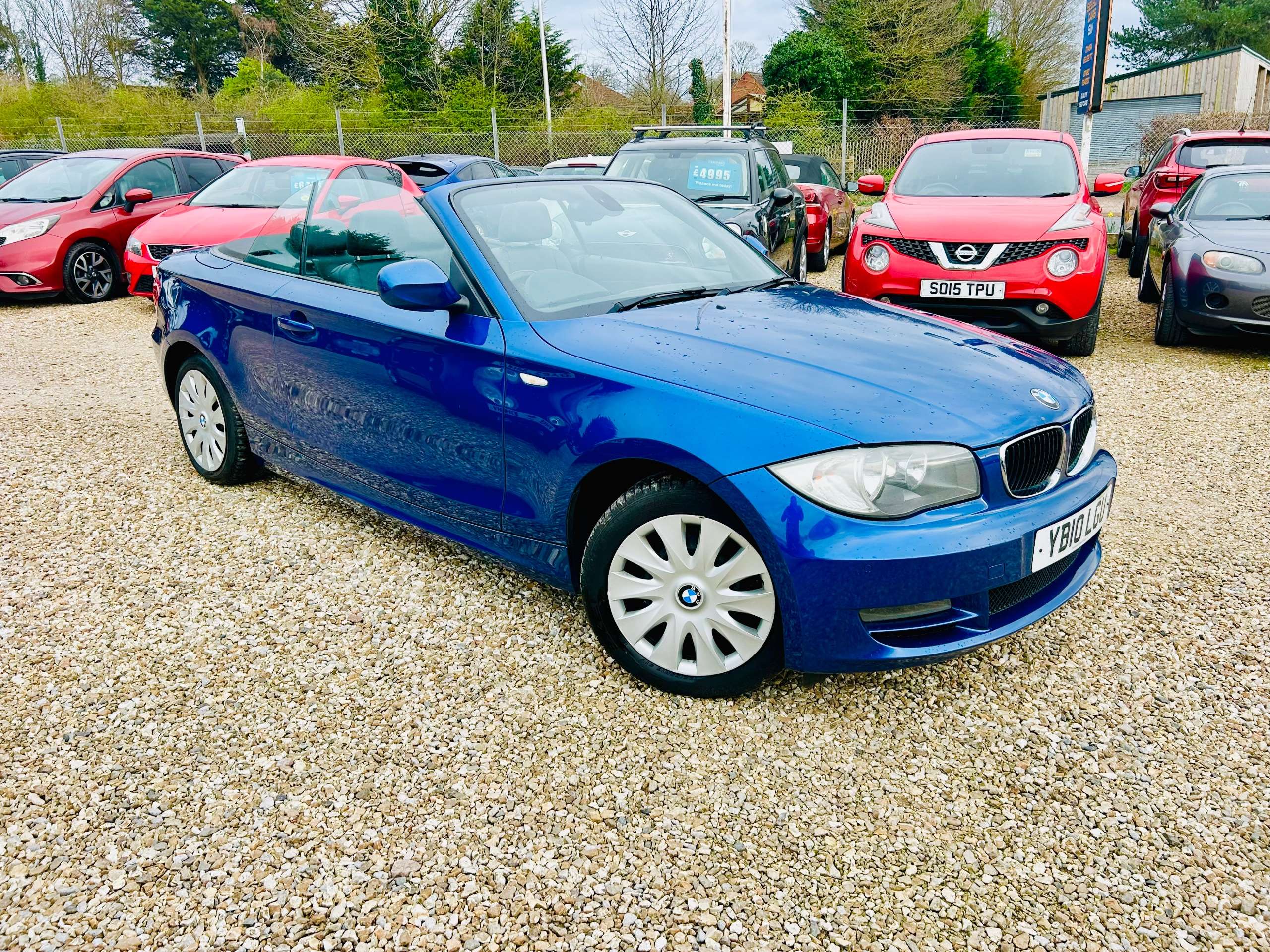 A 2010 BMW 1 SERIES 2.0 120d SE Convertible 2dr Diesel Steptronic Euro 5 (177 ps) A 2010 BMW 1 SERIES 2.0 120d SE Convertible 2dr Diesel Steptronic Euro 5 (177 ps)