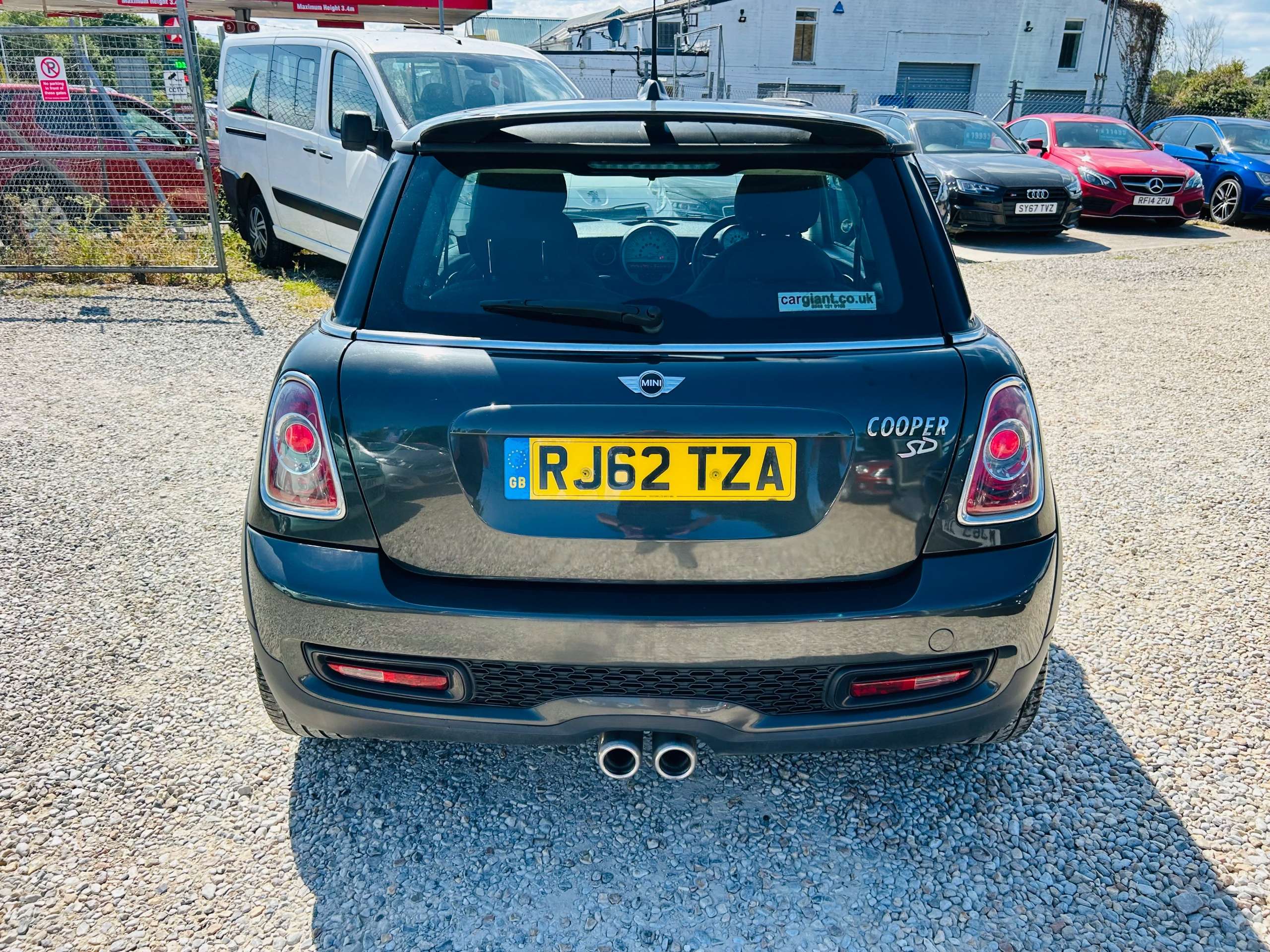 2012 MINI HATCH 2012 MINI HATCH