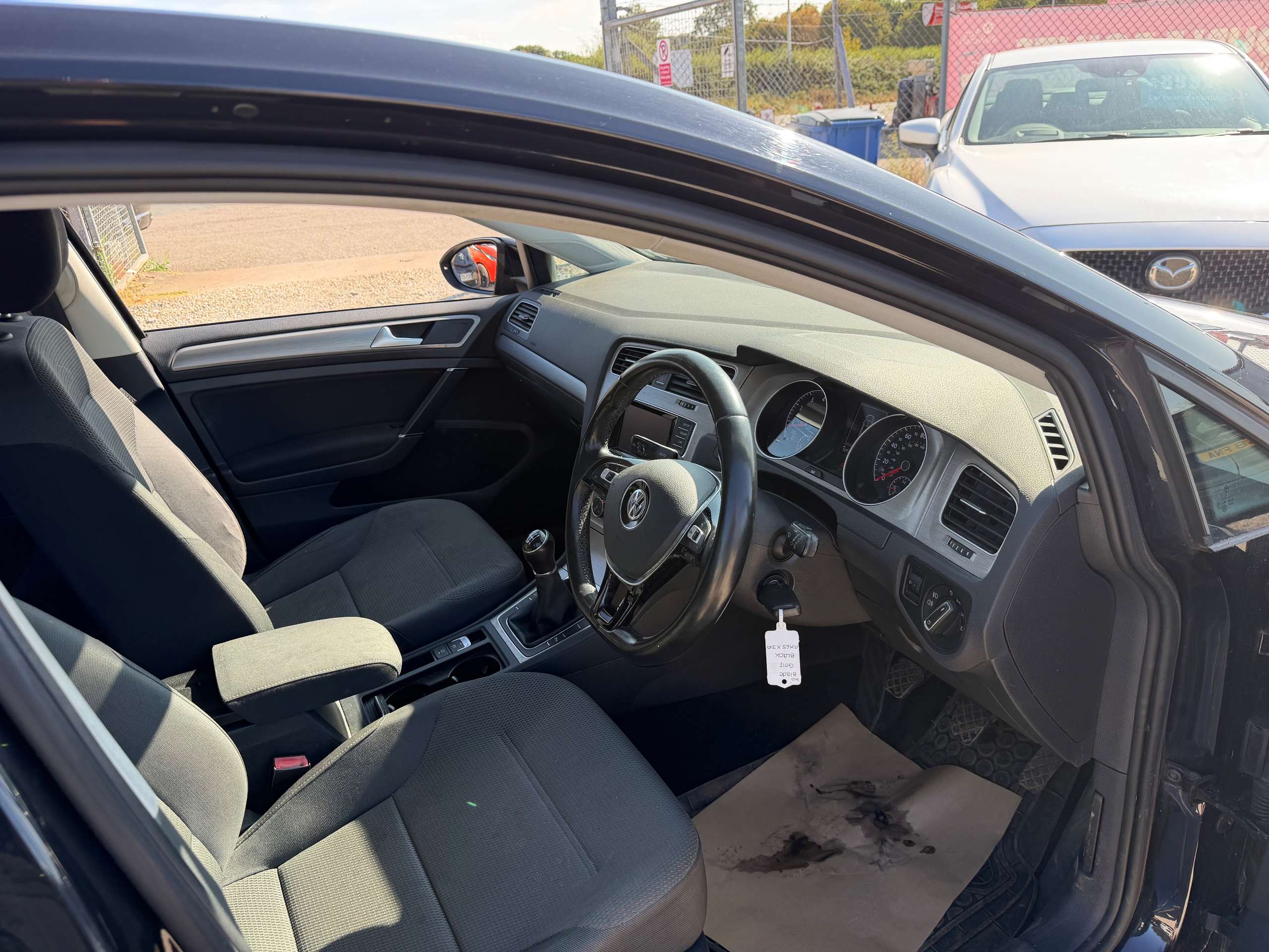 A 2015 VOLKSWAGEN GOLF 1.4 TSI BlueMotion Tech Match Hatchback 5dr Petrol Manual Euro 5 (s/s) (122 ps) A 2015 VOLKSWAGEN GOLF 1.4 TSI BlueMotion Tech Match Hatchback 5dr Petrol Manual Euro 5 (s/s) (122 ps)