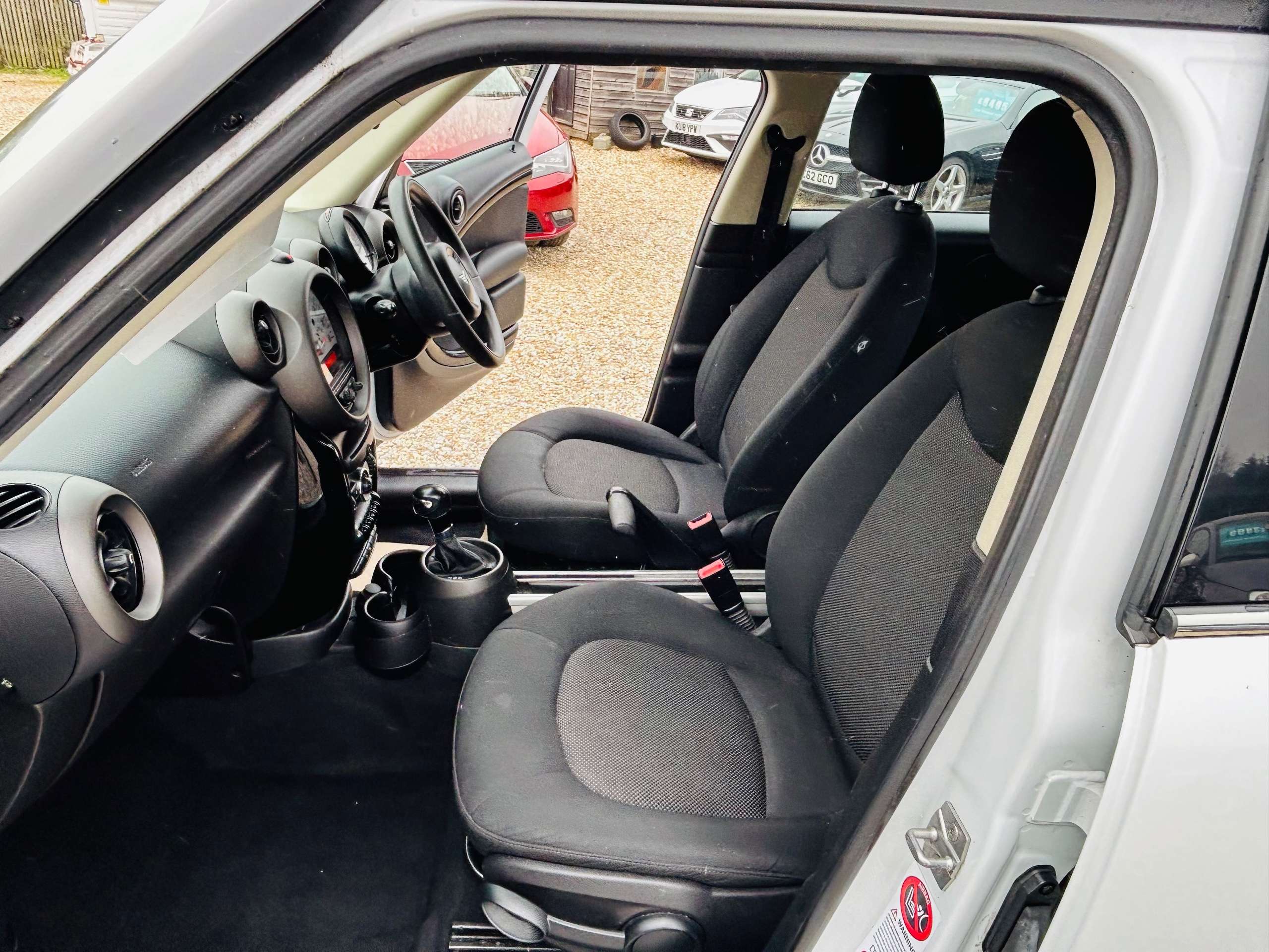 2011 MINI COUNTRYMAN 2011 MINI COUNTRYMAN