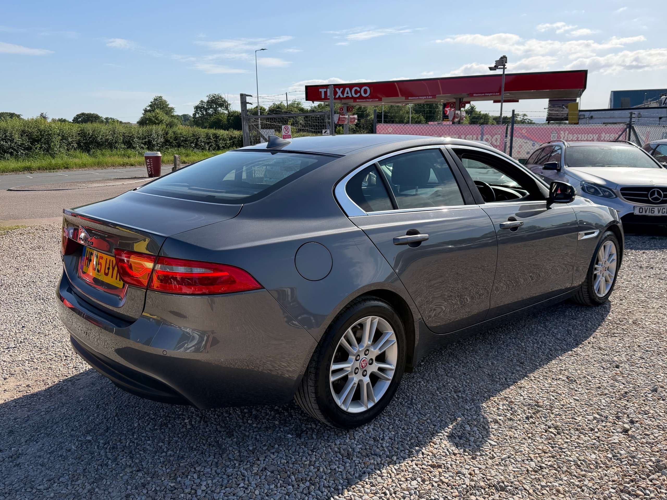 2015 JAGUAR XE 2015 JAGUAR XE