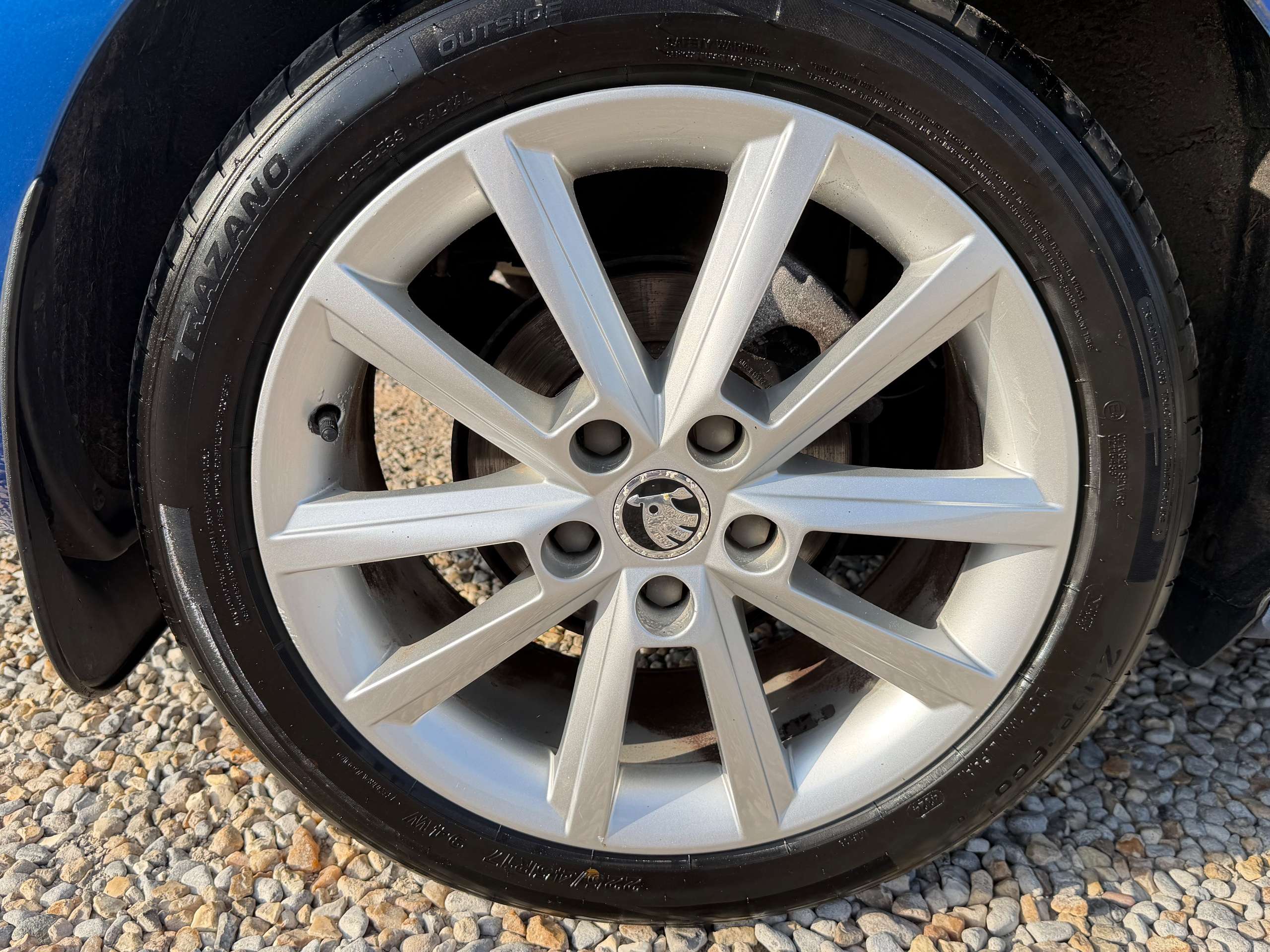 A 2014 SKODA OCTAVIA 1.4 TSI Elegance Hatchback 5dr Petrol Manual Euro 5 (s/s) (140 ps) A 2014 SKODA OCTAVIA 1.4 TSI Elegance Hatchback 5dr Petrol Manual Euro 5 (s/s) (140 ps)