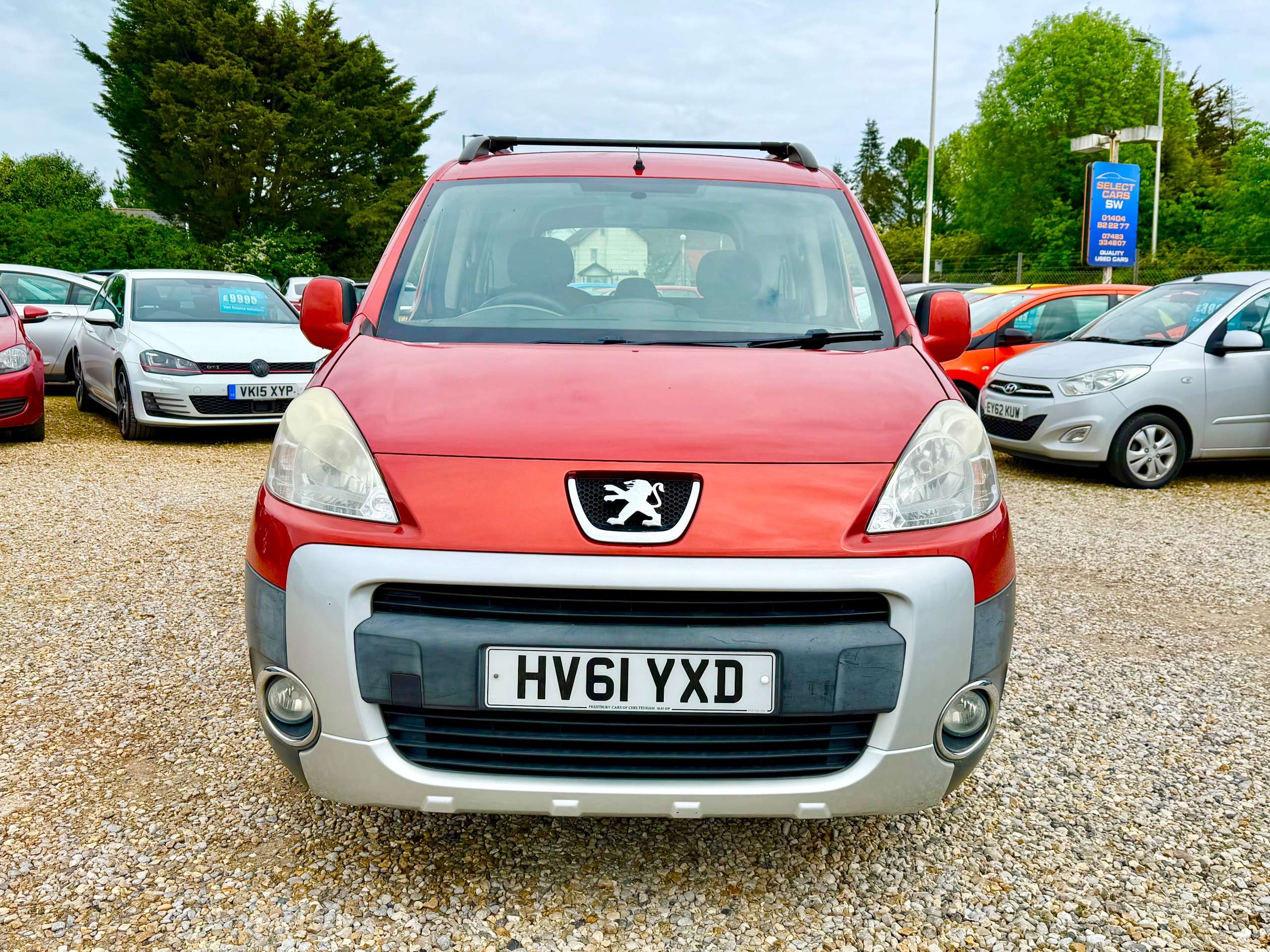 A 2011 PEUGEOT PARTNER TEPEE 1.6 HDi 8v Tepee Outdoor MPV 5dr Diesel Manual (139 g/km, 112 bhp) A 2011 PEUGEOT PARTNER TEPEE 1.6 HDi 8v Tepee Outdoor MPV 5dr Diesel Manual (139 g/km, 112 bhp)