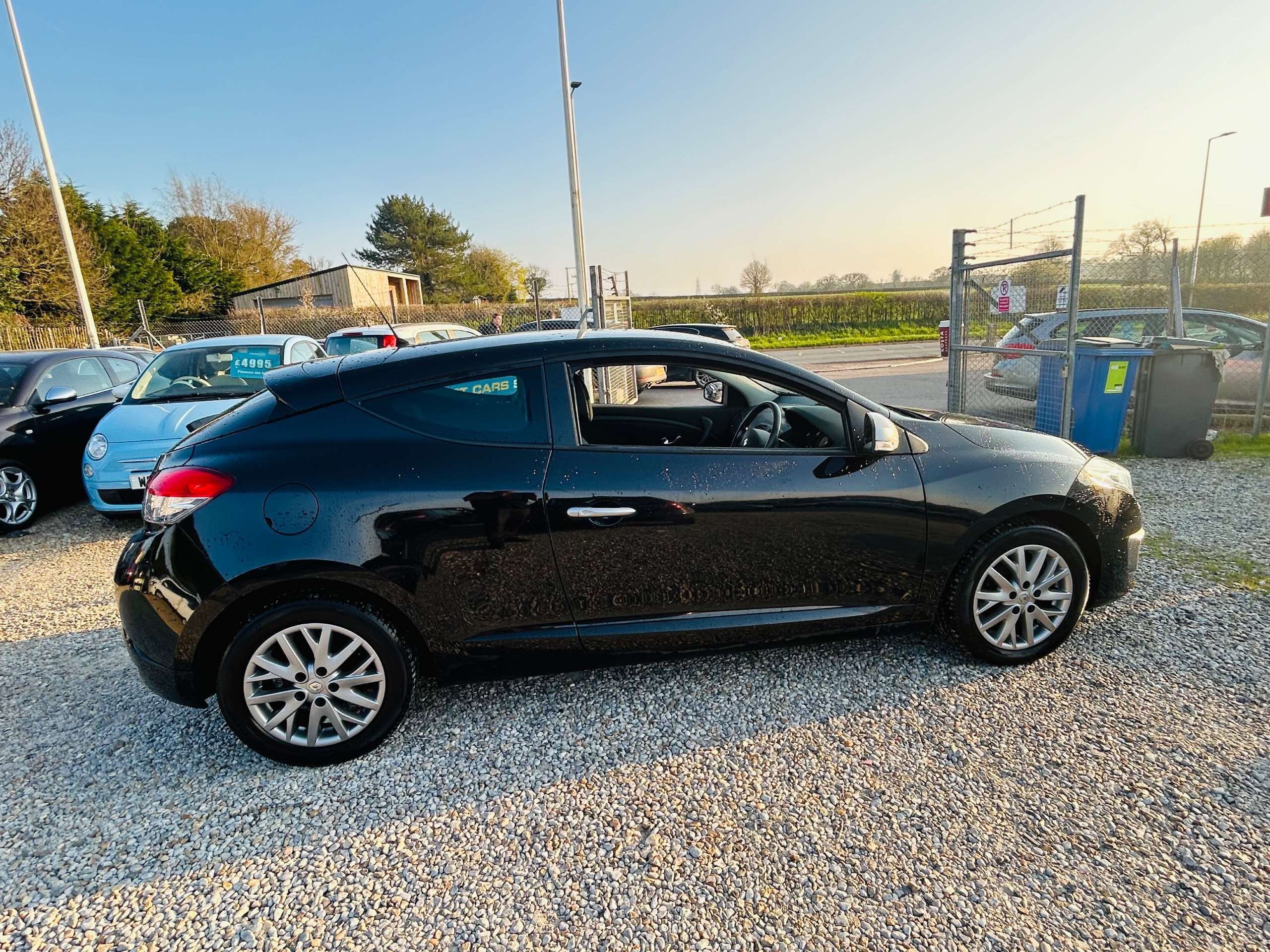 2014 RENAULT MEGANE 2014 RENAULT MEGANE