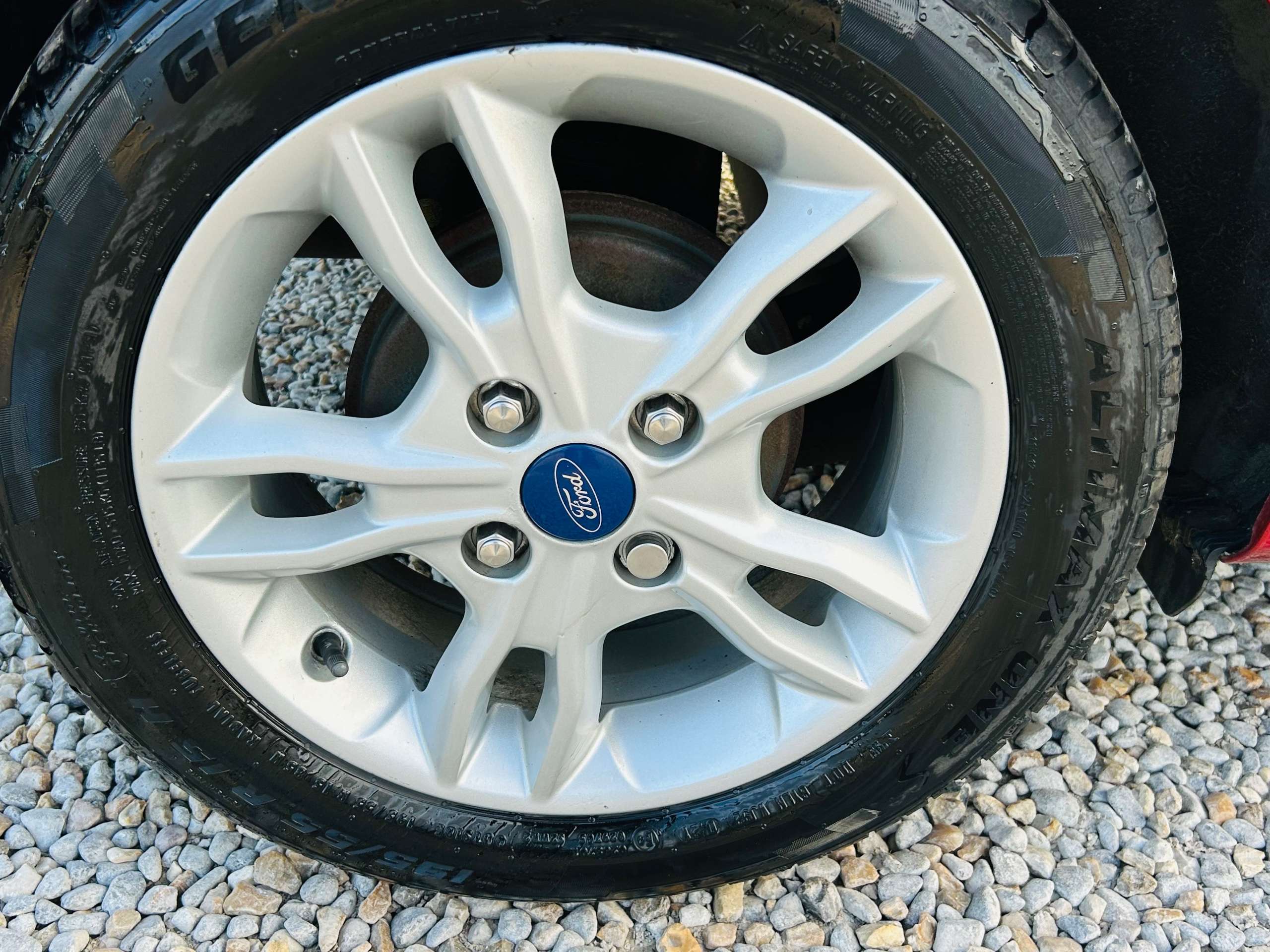 A 2016 FORD FIESTA 1.0T EcoBoost Zetec Hatchback 5dr Petrol Manual Euro 6 (s/s) (100 ps) A 2016 FORD FIESTA 1.0T EcoBoost Zetec Hatchback 5dr Petrol Manual Euro 6 (s/s) (100 ps)