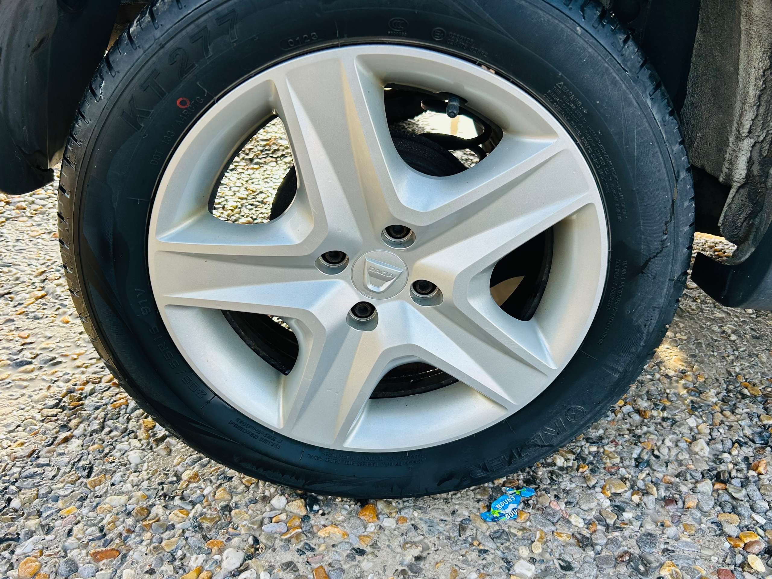 A 2015 DACIA SANDERO STEPWAY 1.5 dCi Laureate Hatchback 5dr Diesel Manual Euro 6 (s/s) (90 ps) A 2015 DACIA SANDERO STEPWAY 1.5 dCi Laureate Hatchback 5dr Diesel Manual Euro 6 (s/s) (90 ps)